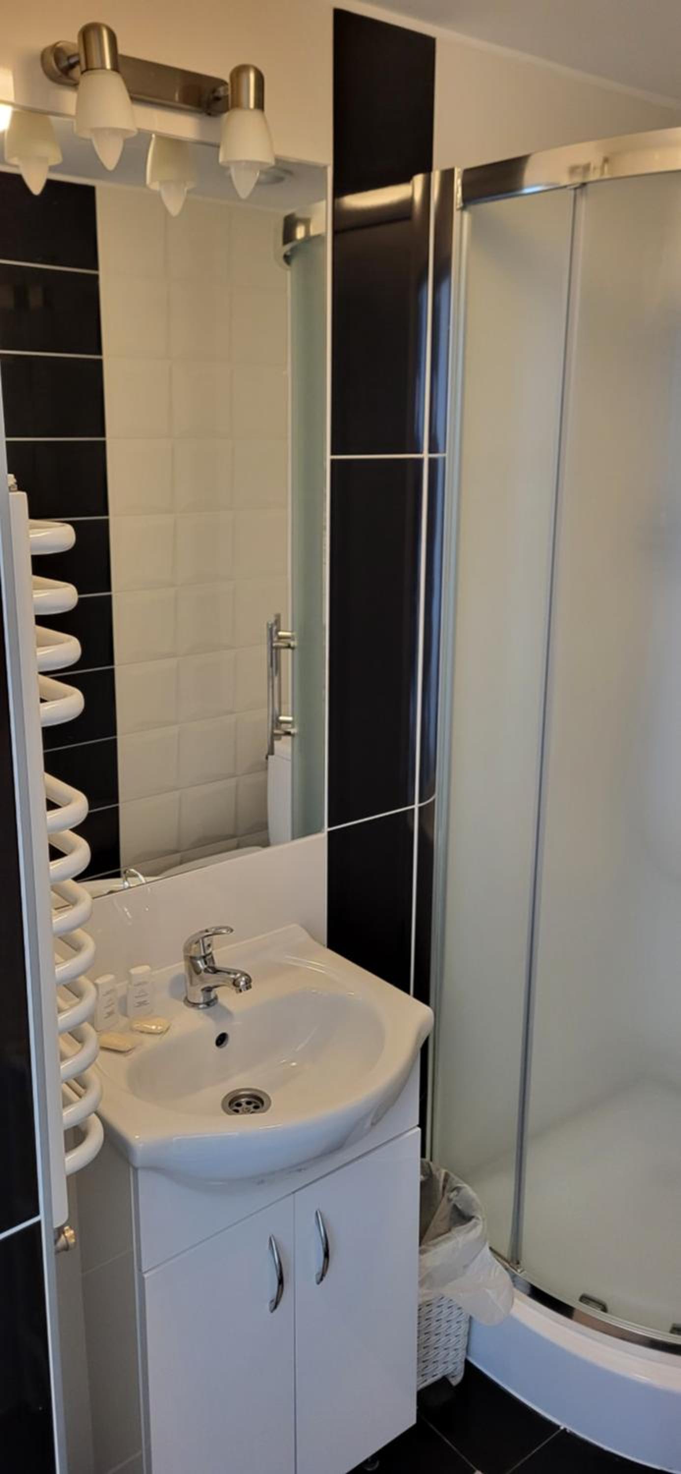 Double Room - Photo 3