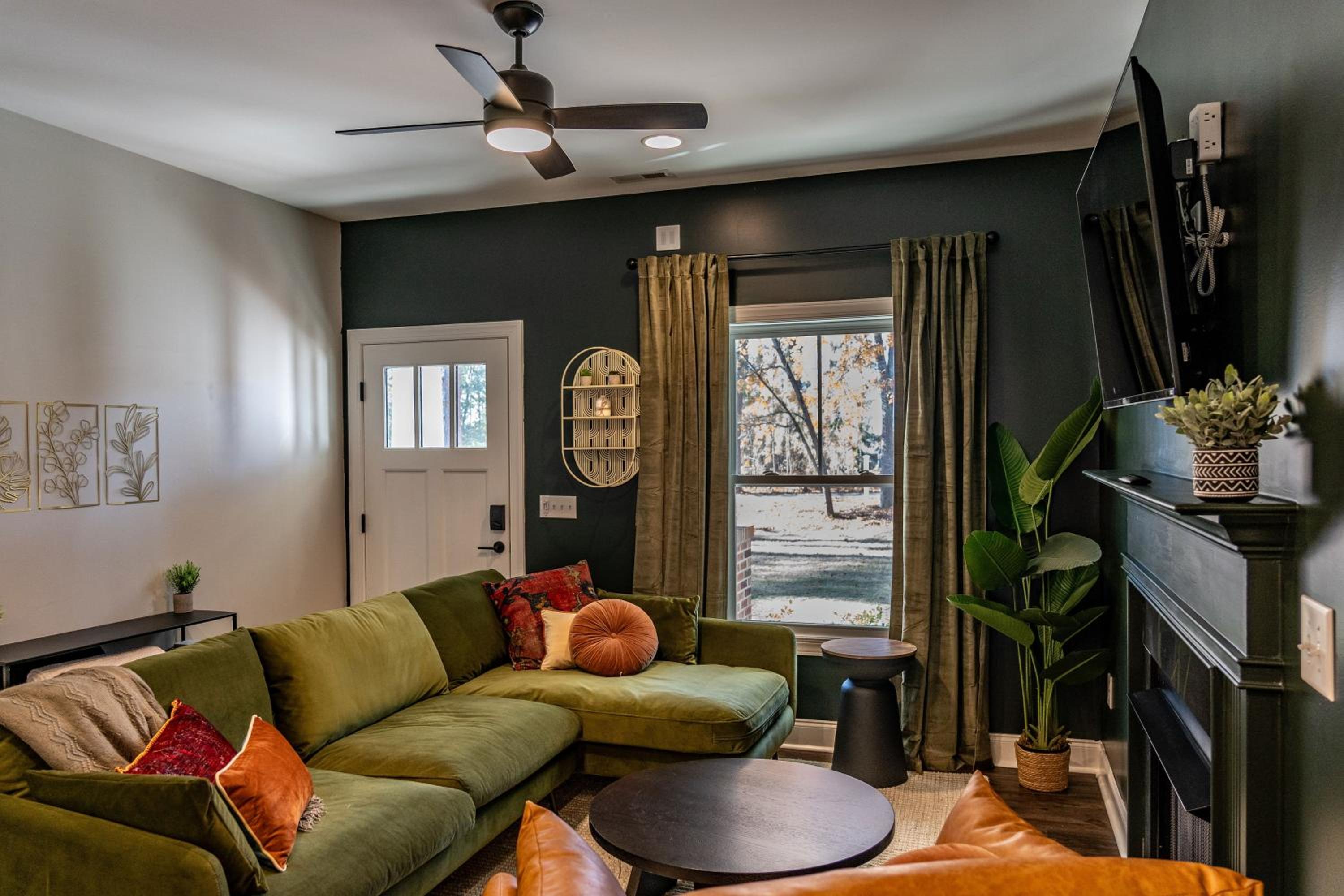 Three-Bedroom House photo 1