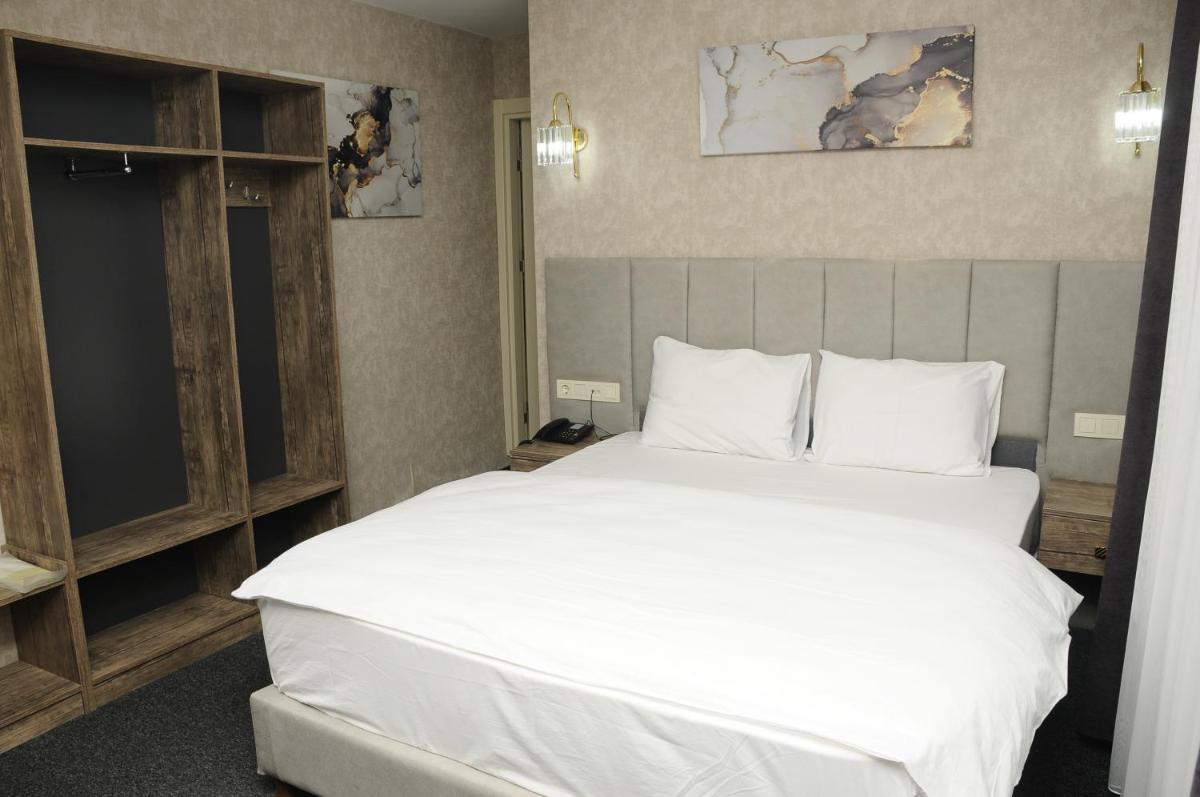 Deluxe Double Room photo 2