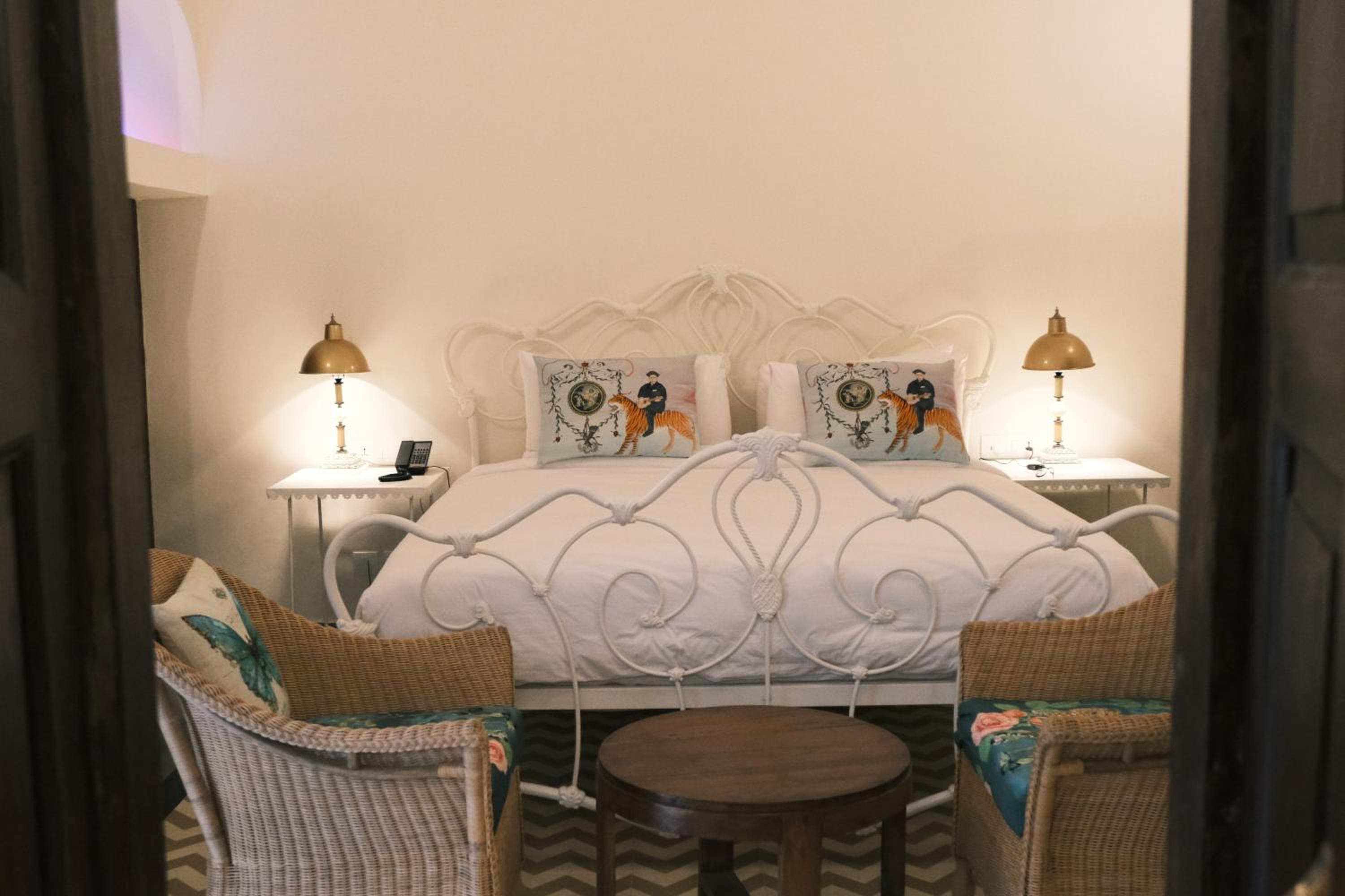 Large Double Room photo 2