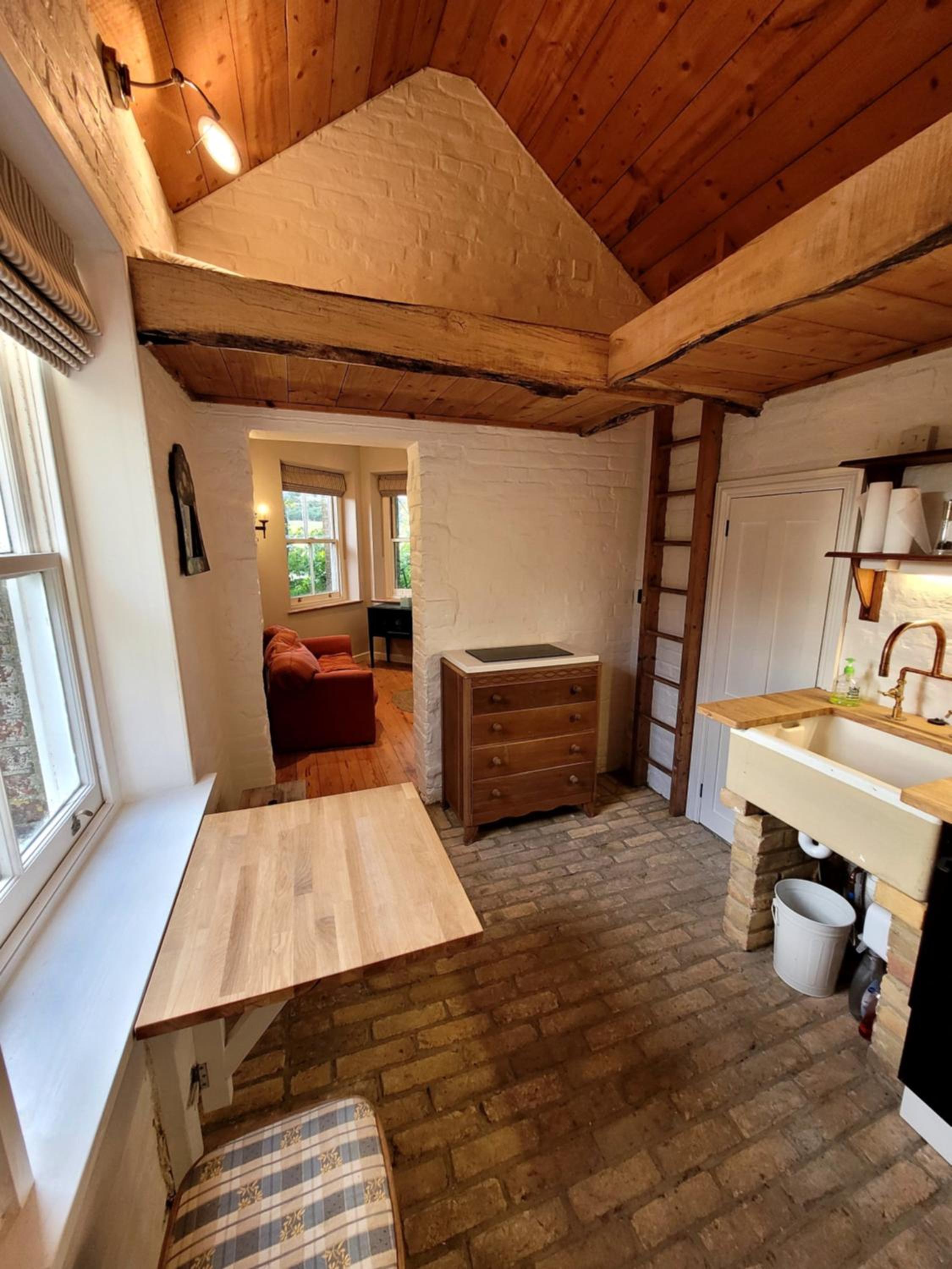 One-Bedroom House photo 3