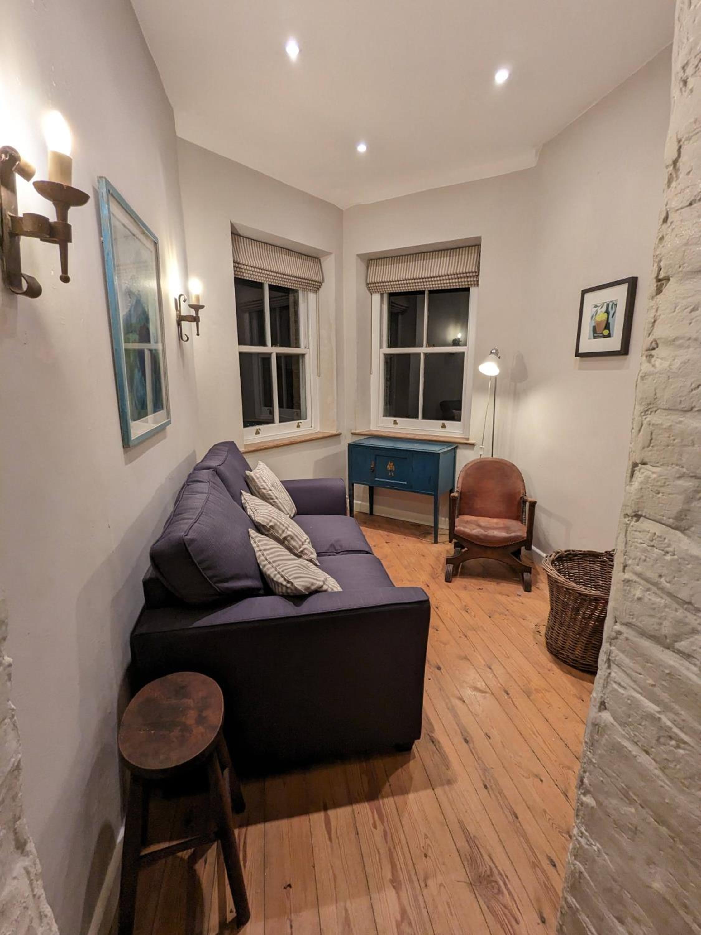 One-Bedroom House photo 1