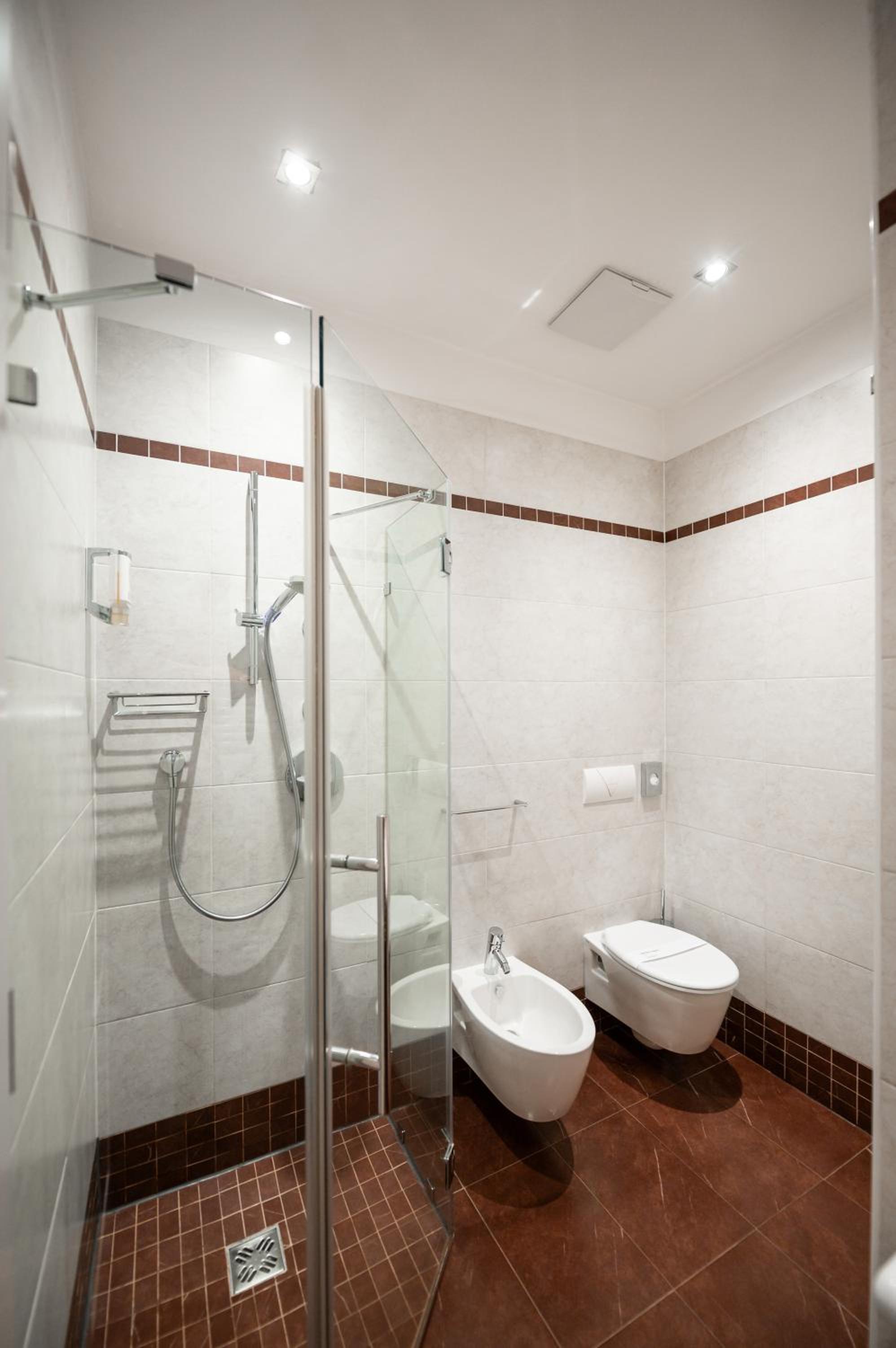Superior Double or Twin Room - Photo 6