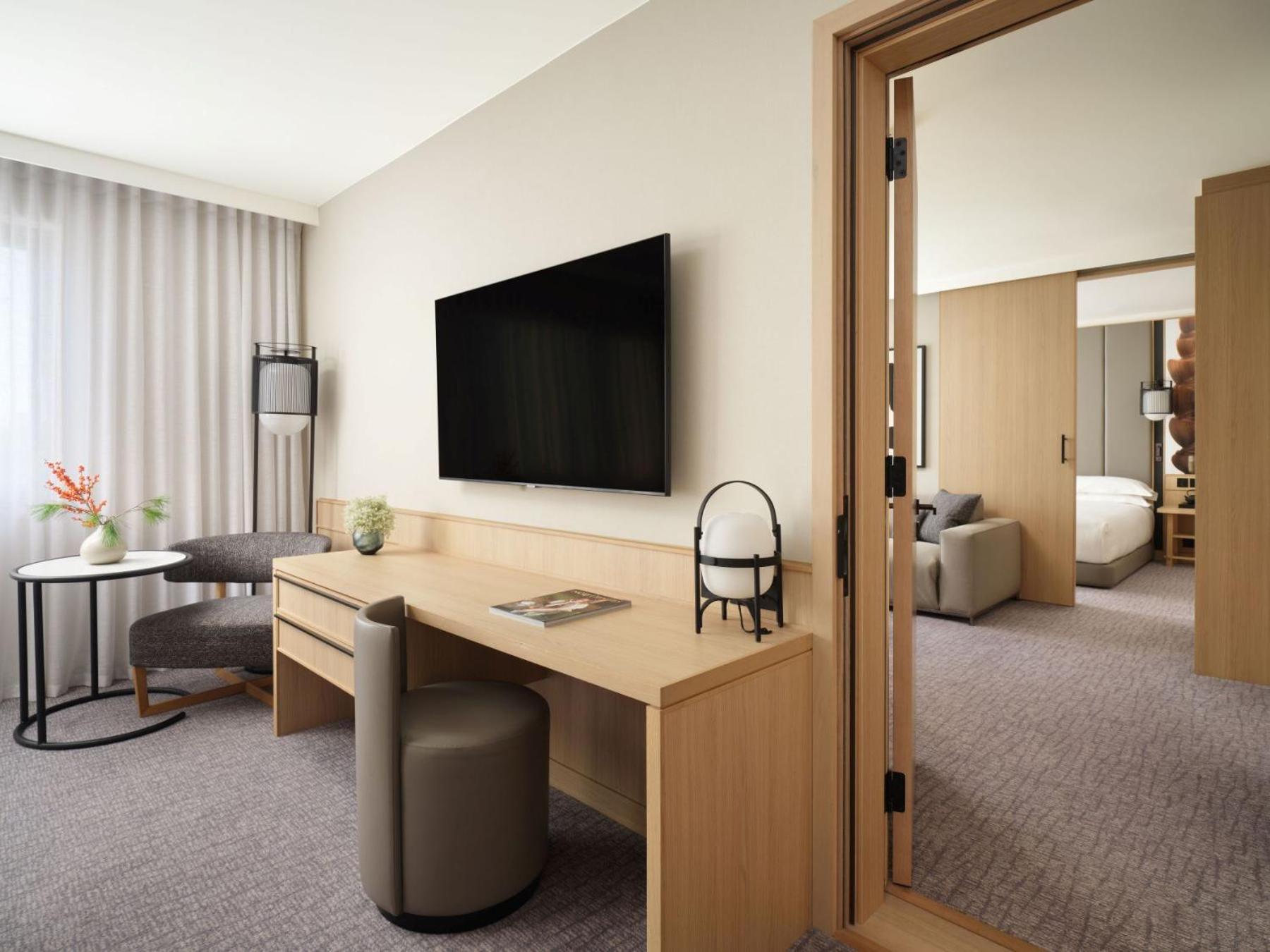 Two-Bedroom Suite photo 2