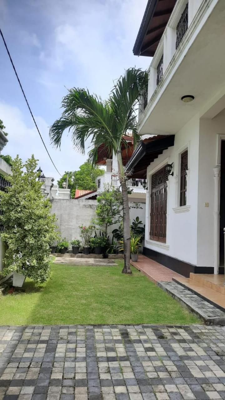 Four-Bedroom House photo 2