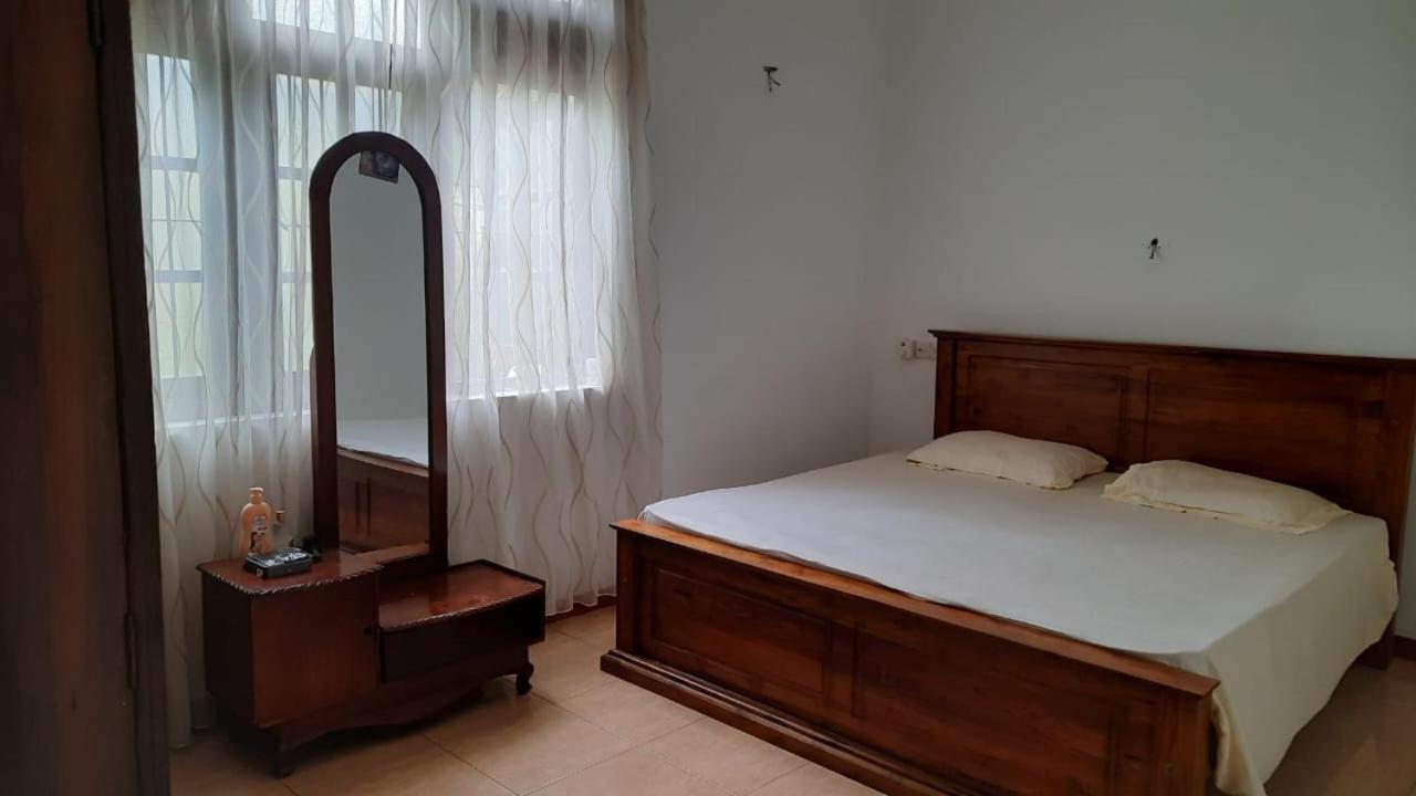 Four-Bedroom House photo 1