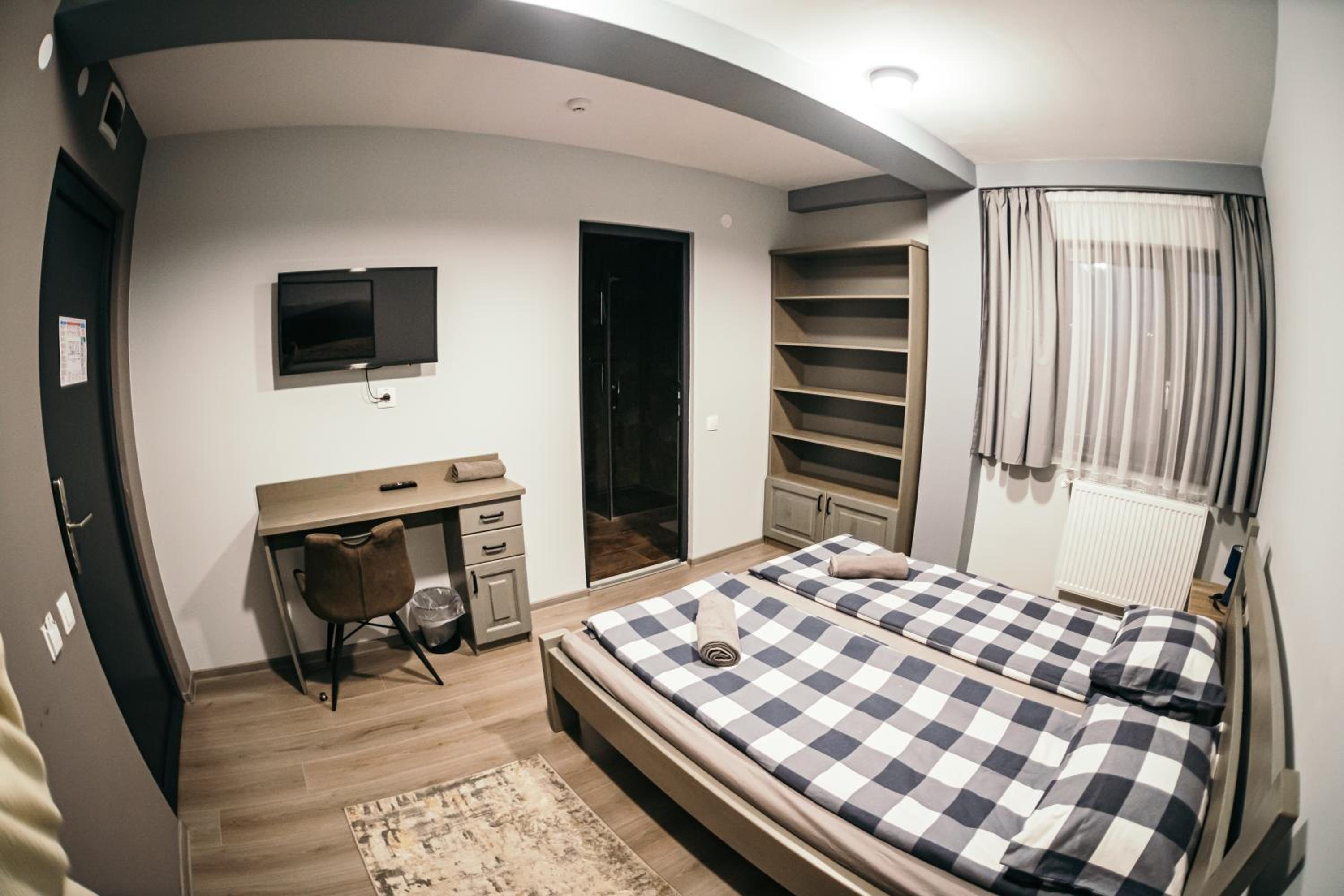 Double Room with Private Bathroom photo 3