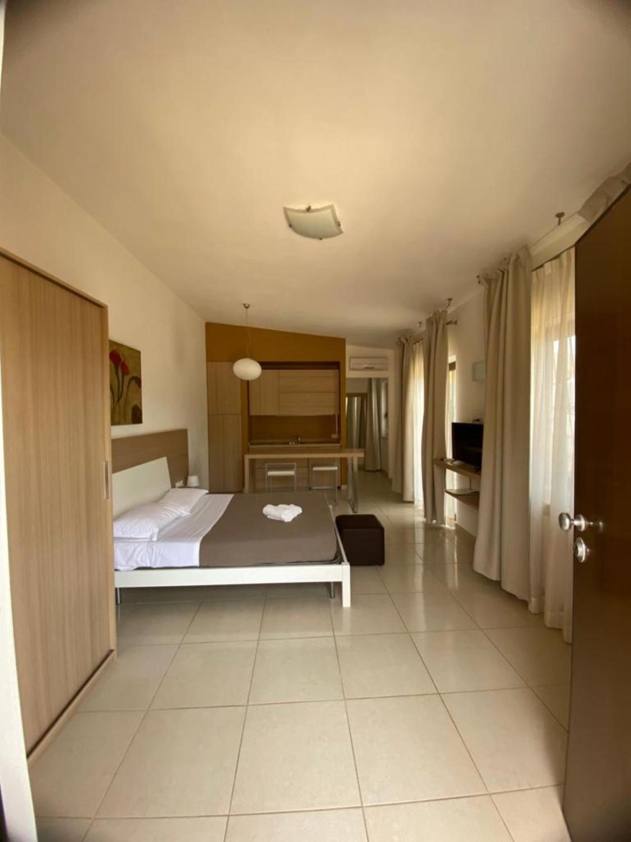 Studio Apartment