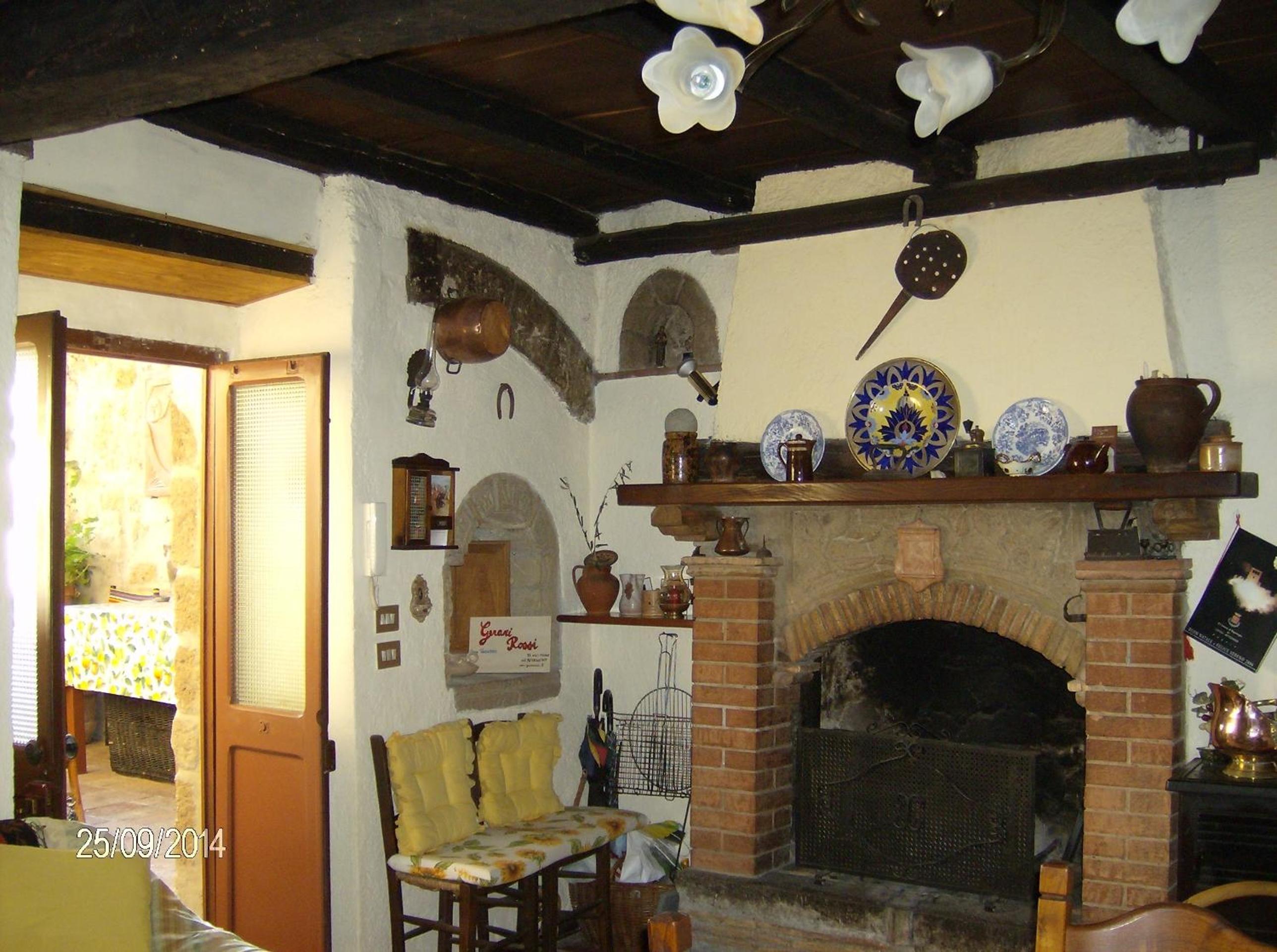 Two-Bedroom House - Photo 30