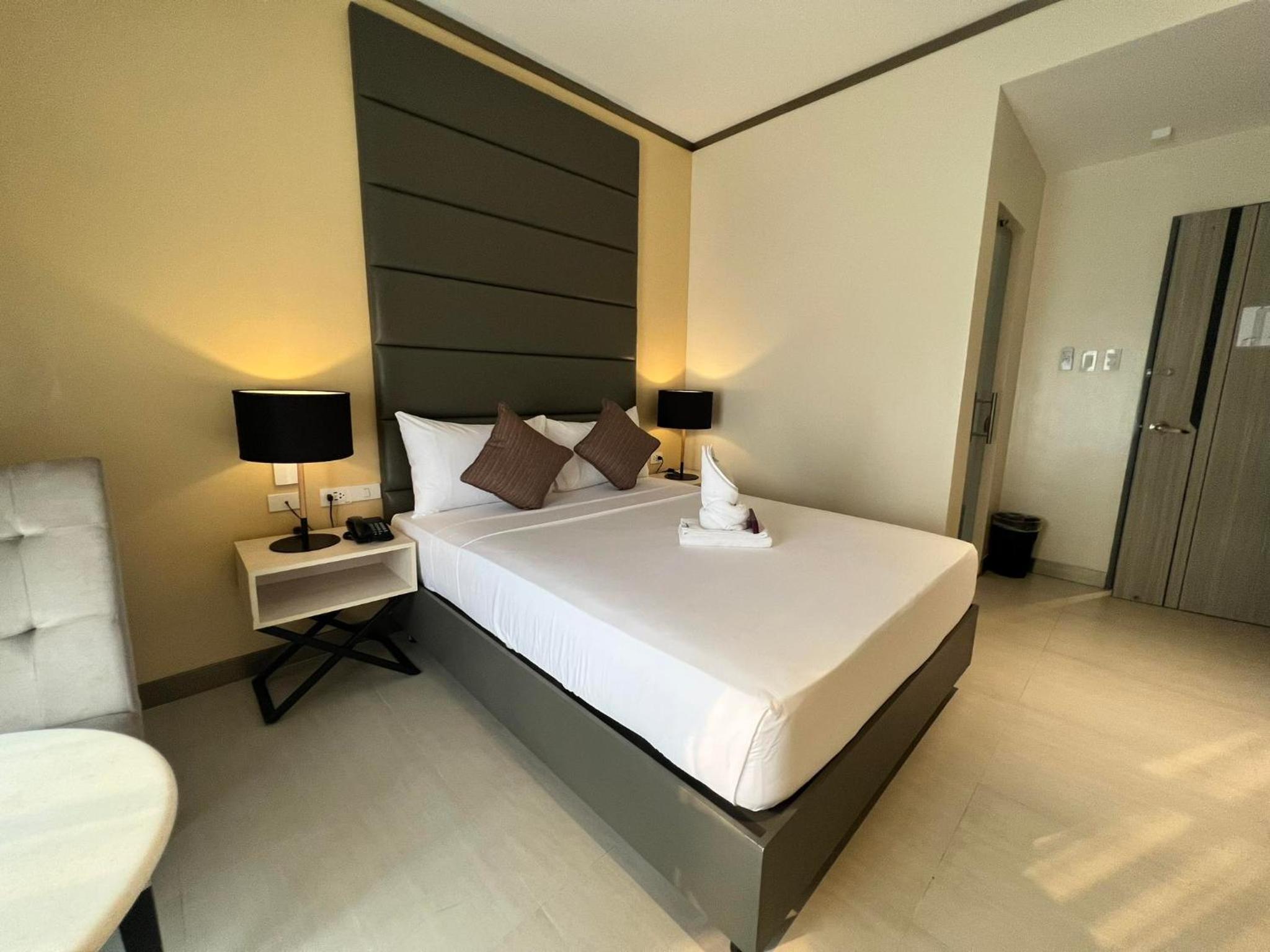 Deluxe Double Room - Photo 4