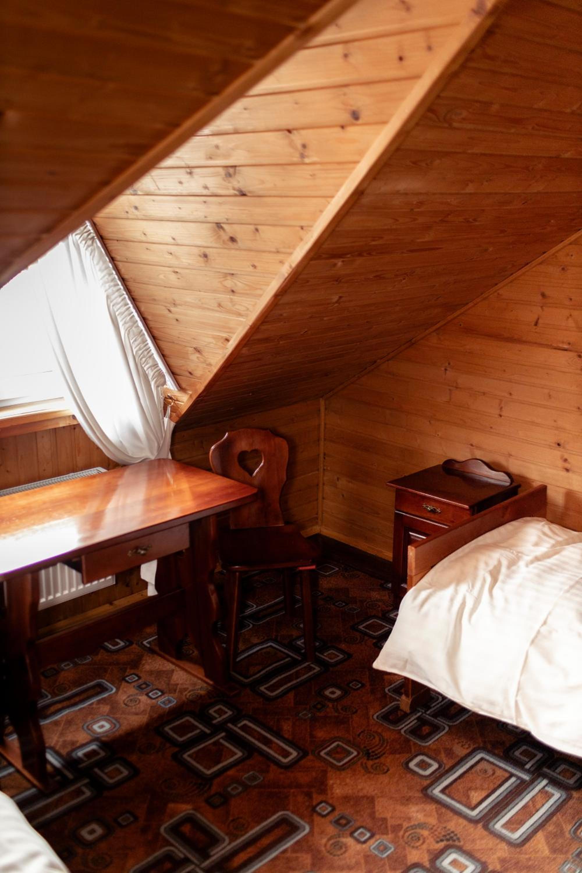 Economy Double Room photo 1