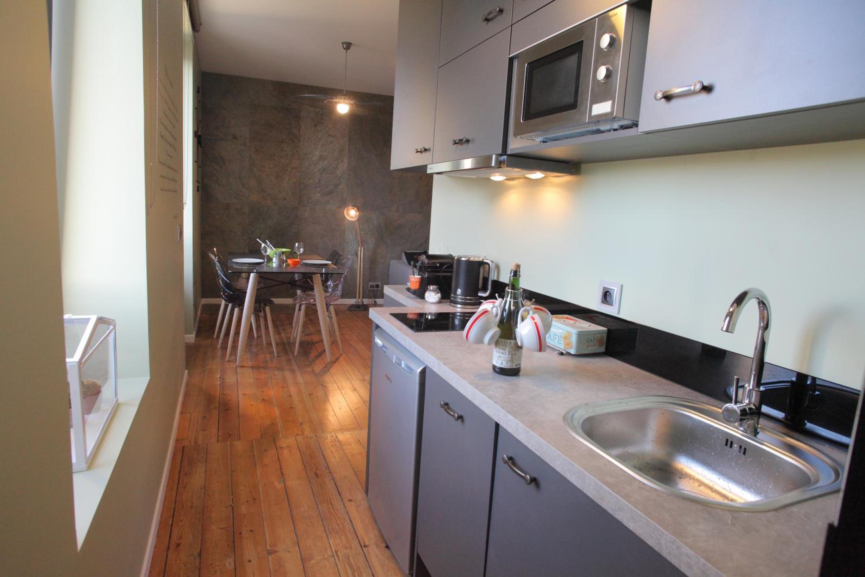 One-Bedroom Suite - The 29th photo 2