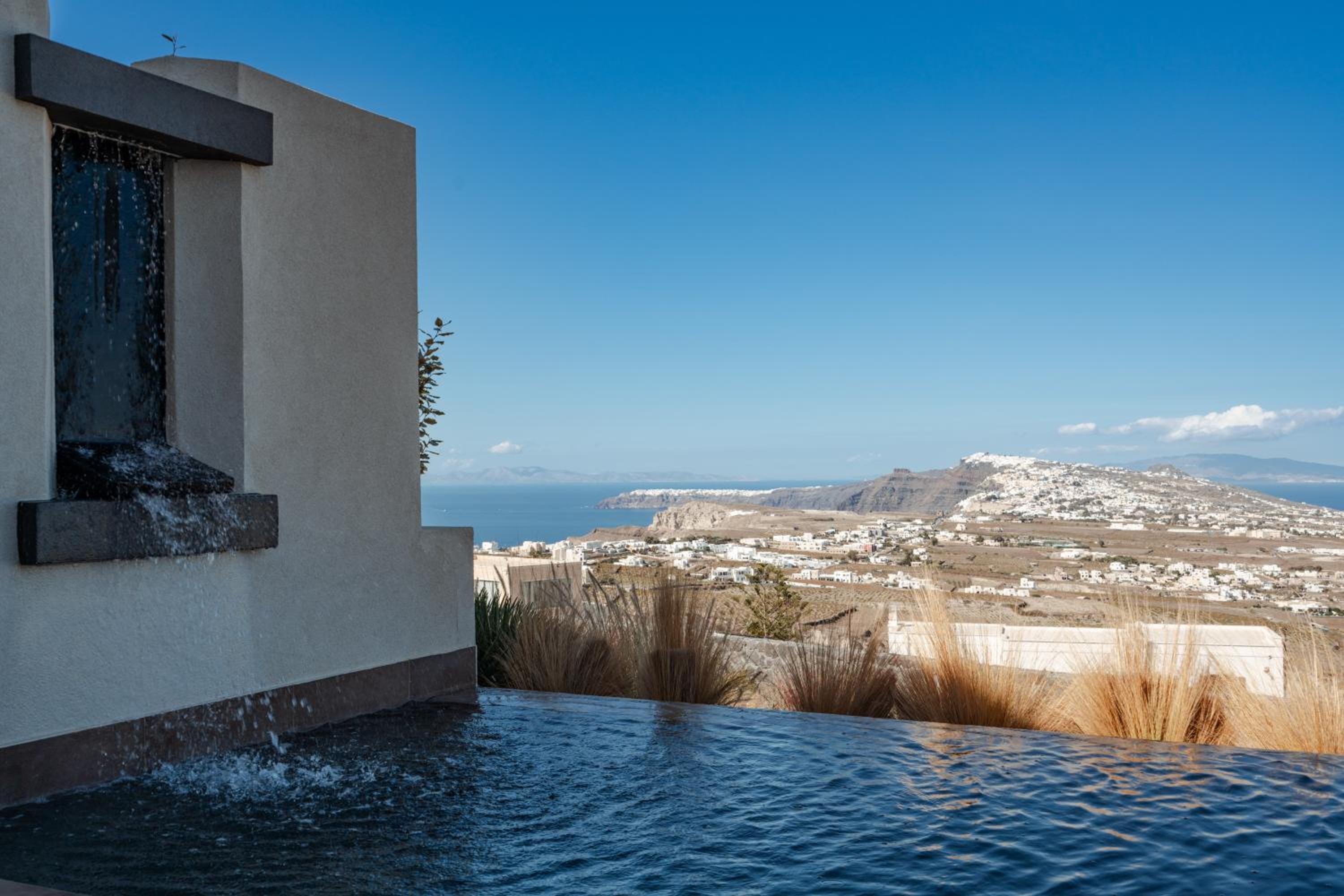 Supreme Two Bedroom Suite with Pool and Caldera View - Photo 9