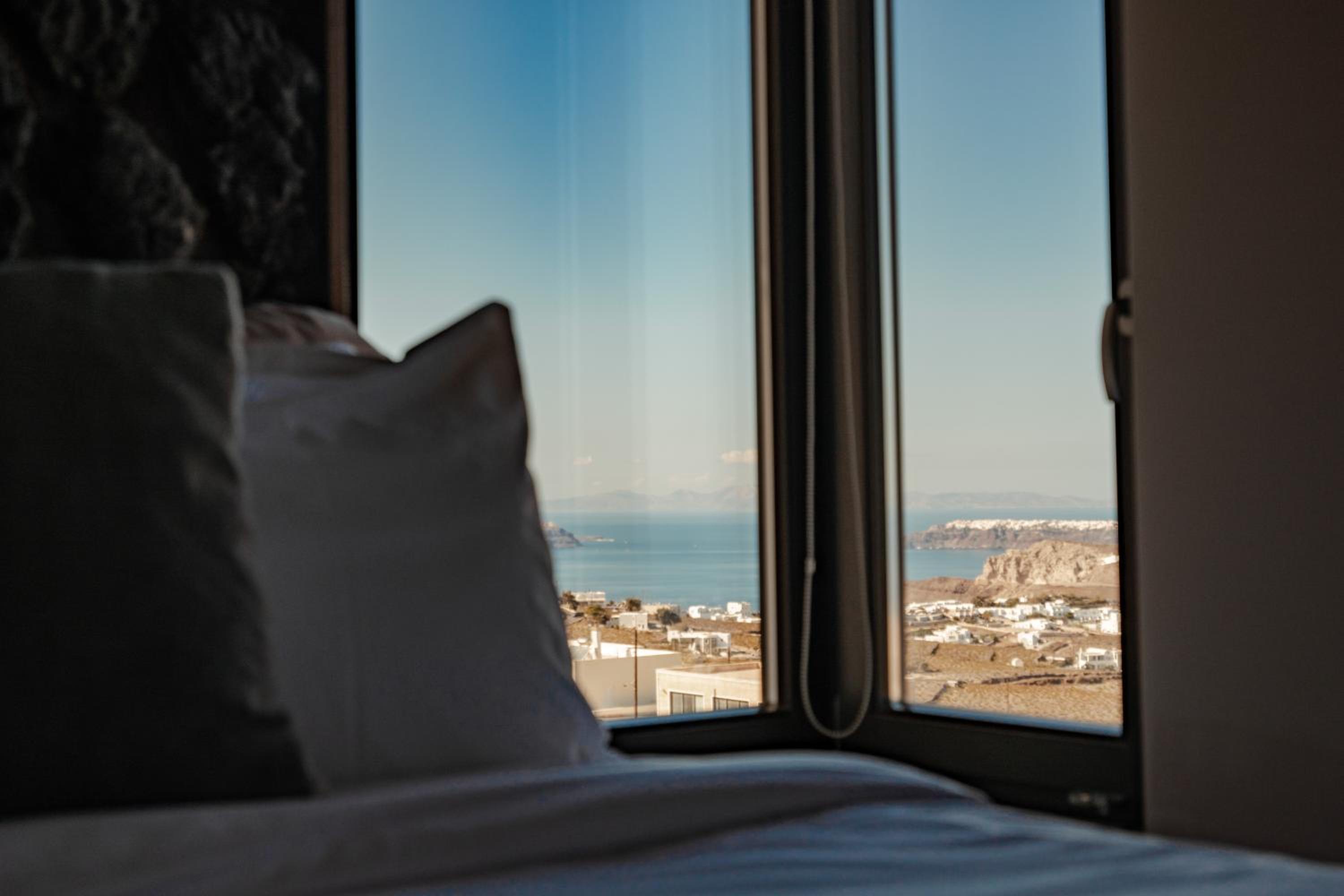Supreme Two Bedroom Suite with Pool and Caldera View - Photo 11