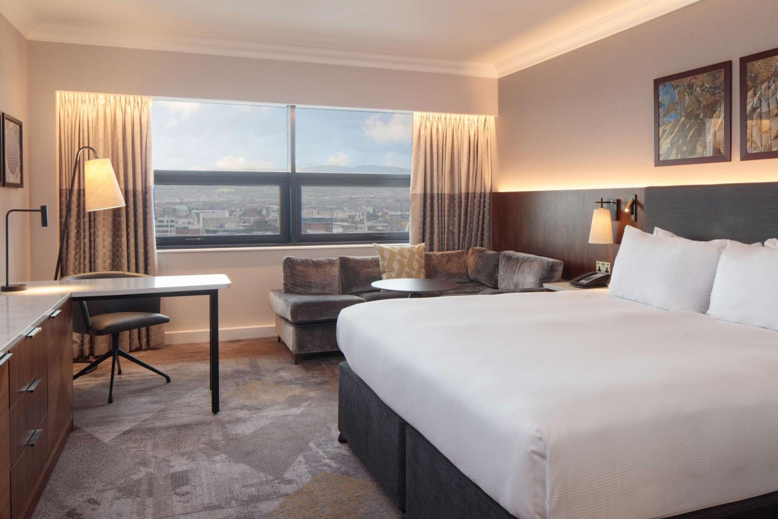 Executive King Room - Lounge Access - Photo 4