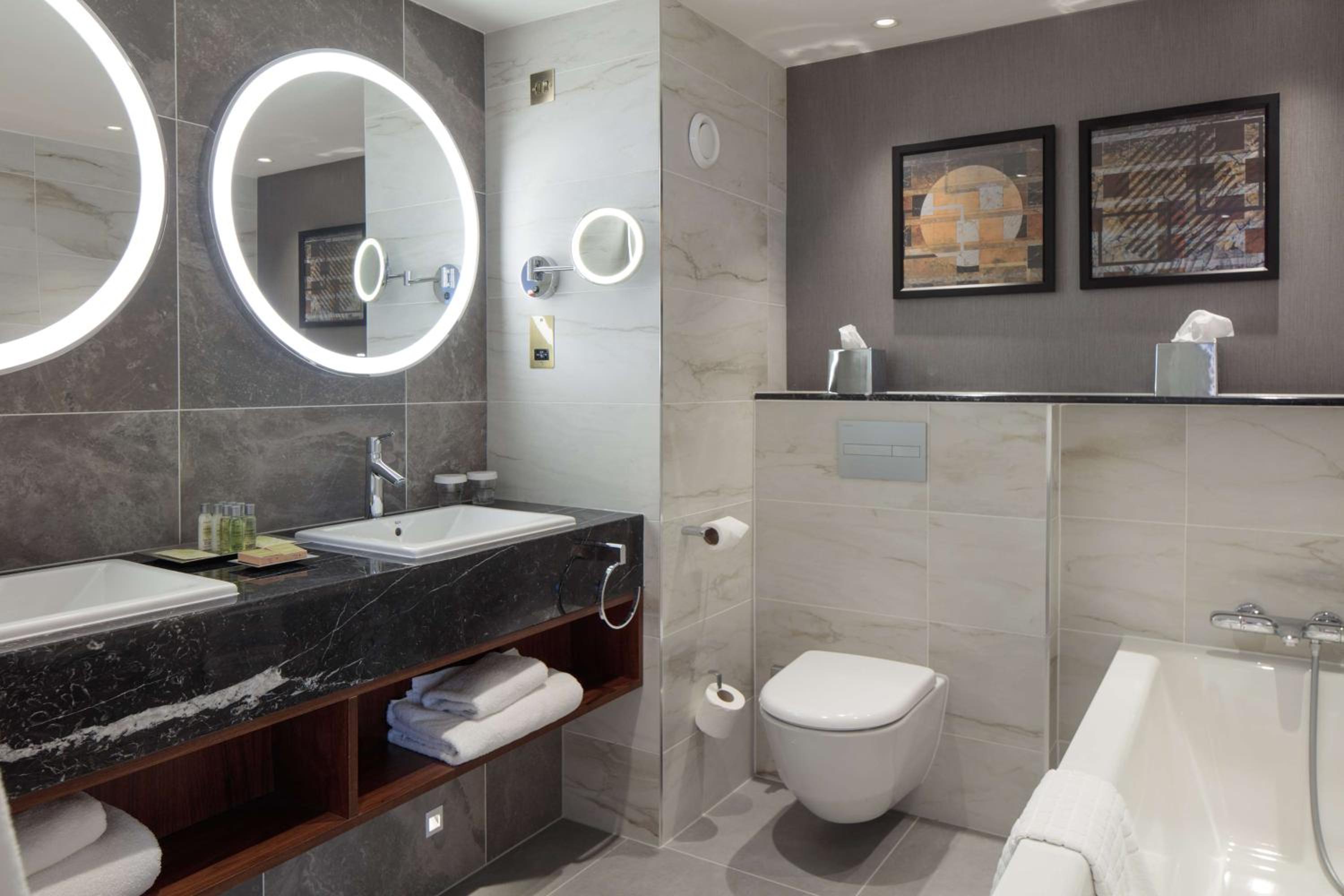 King Executive Suite - Photo 5