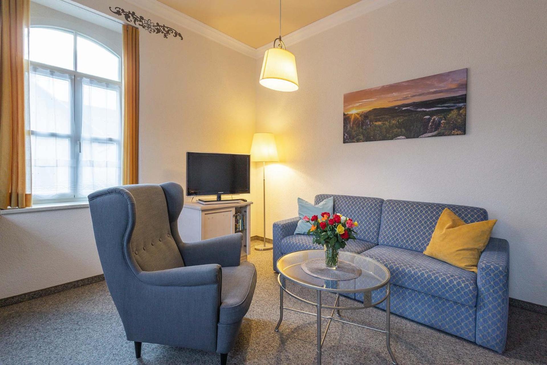One-Bedroom Apartment photo 1