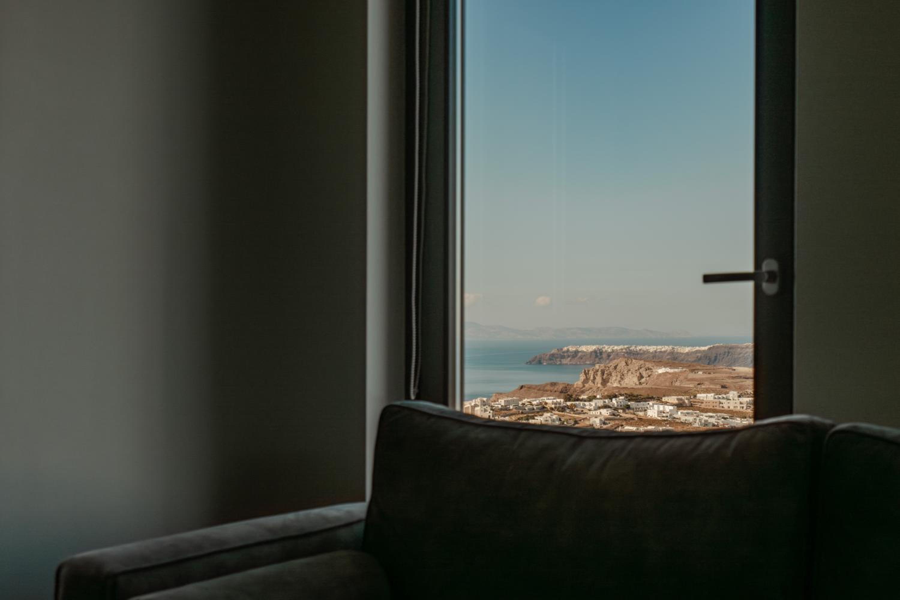 Supreme Two Bedroom Suite with Pool and Caldera View - Photo 6
