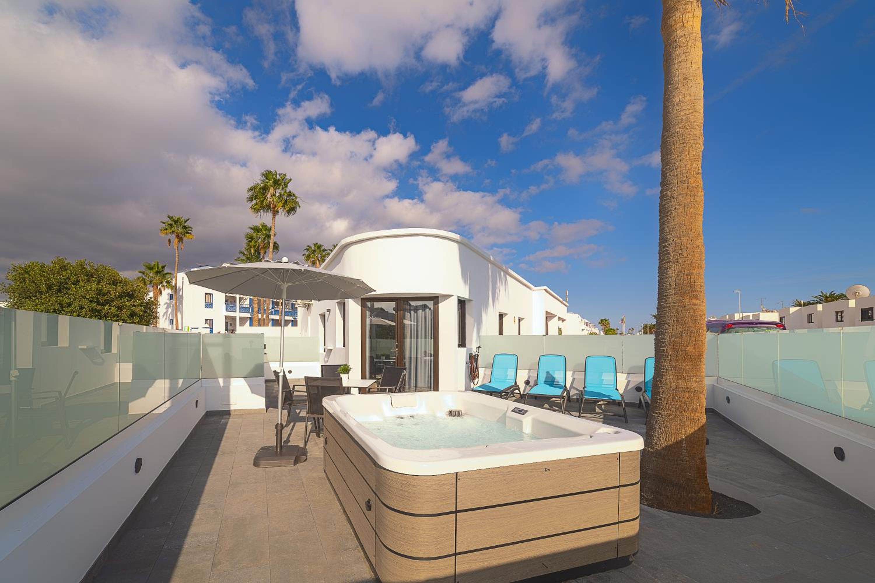 Villa photo 3