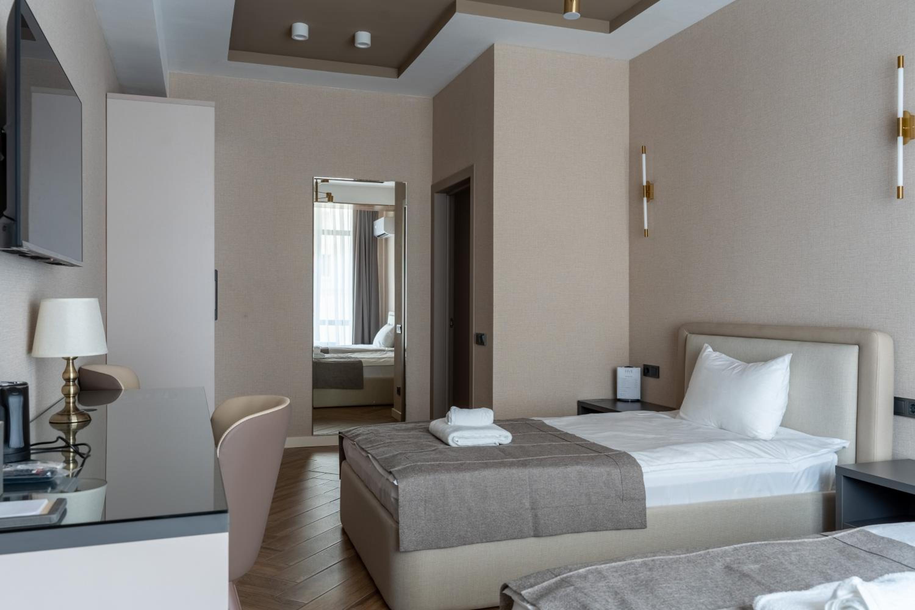Standard Double or Twin Room photo 3