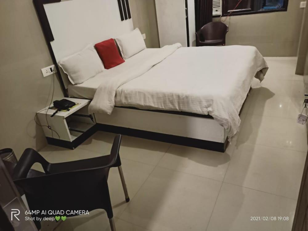 Deluxe Double Room photo 2