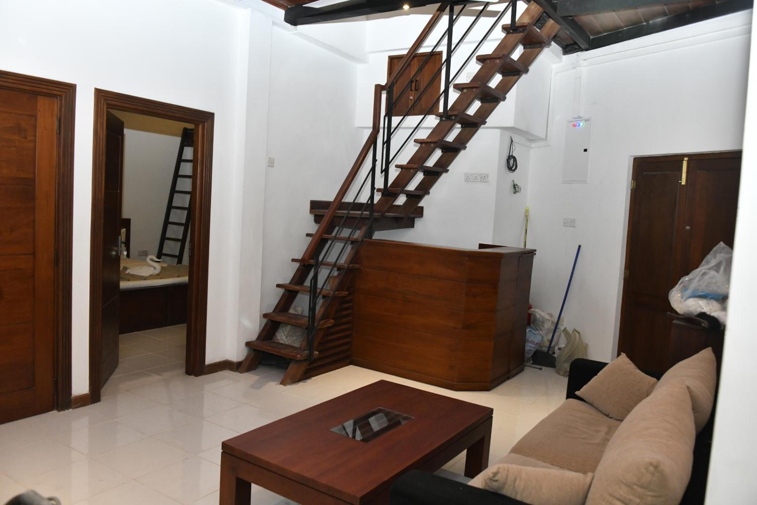 6-Bed Mixed Dormitory Room photo 1