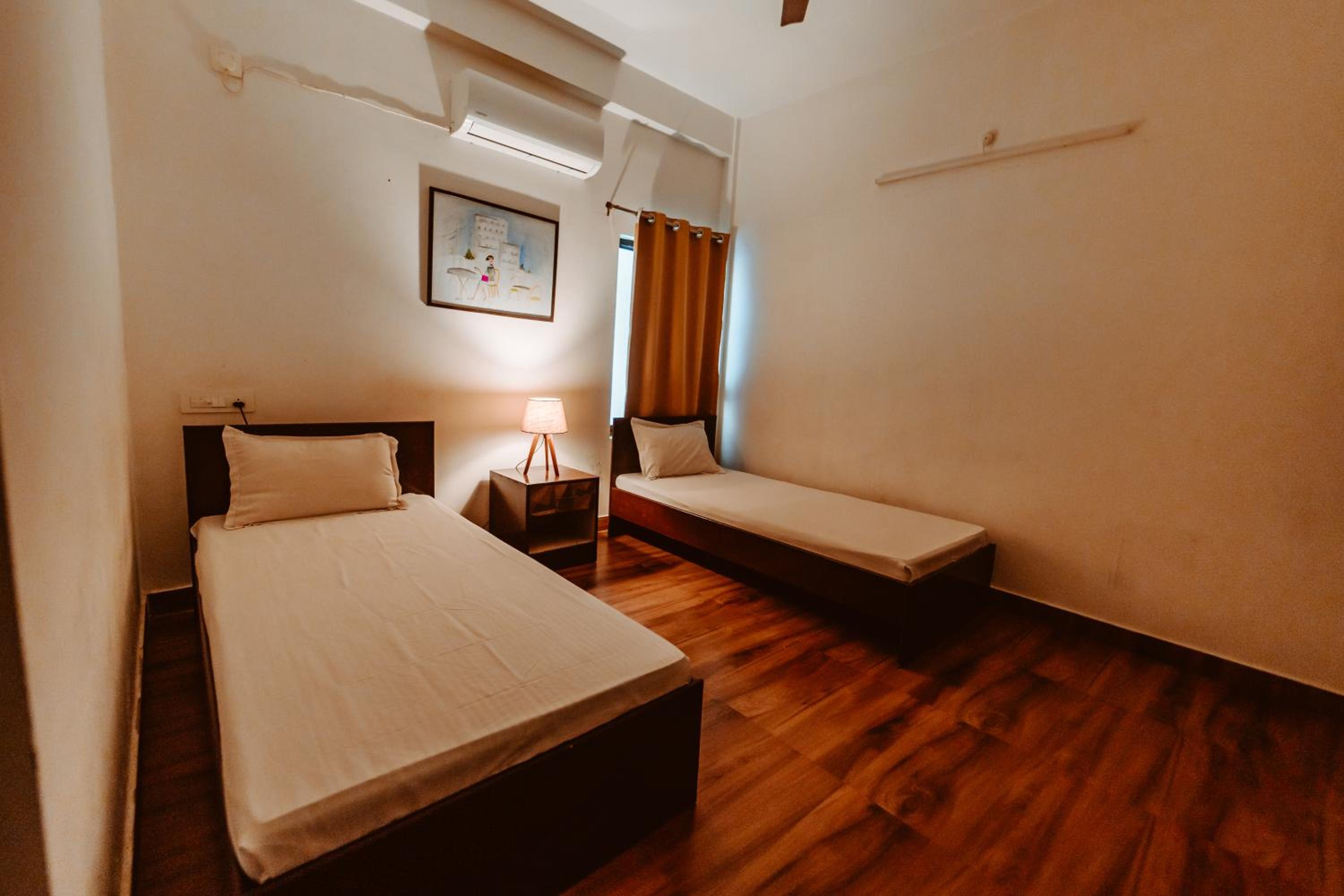 Superior Twin Room photo 2