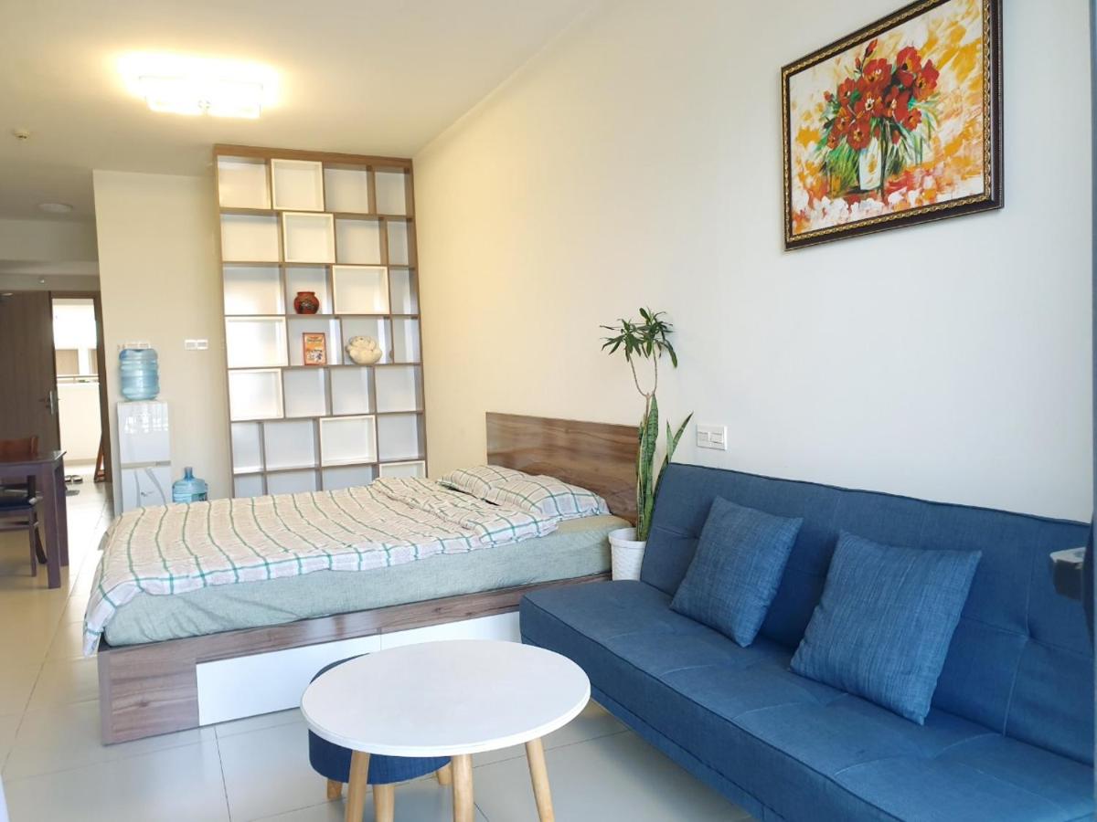 Studio with Sofa Bed photo 2