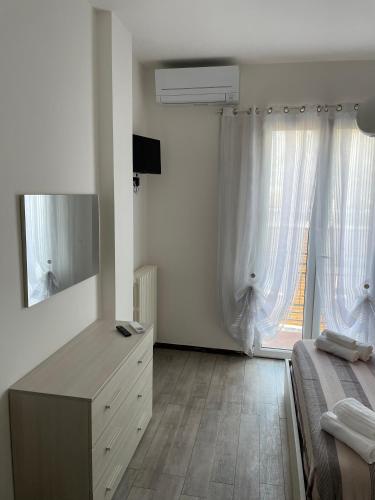 Two-Bedroom Apartment photo 3