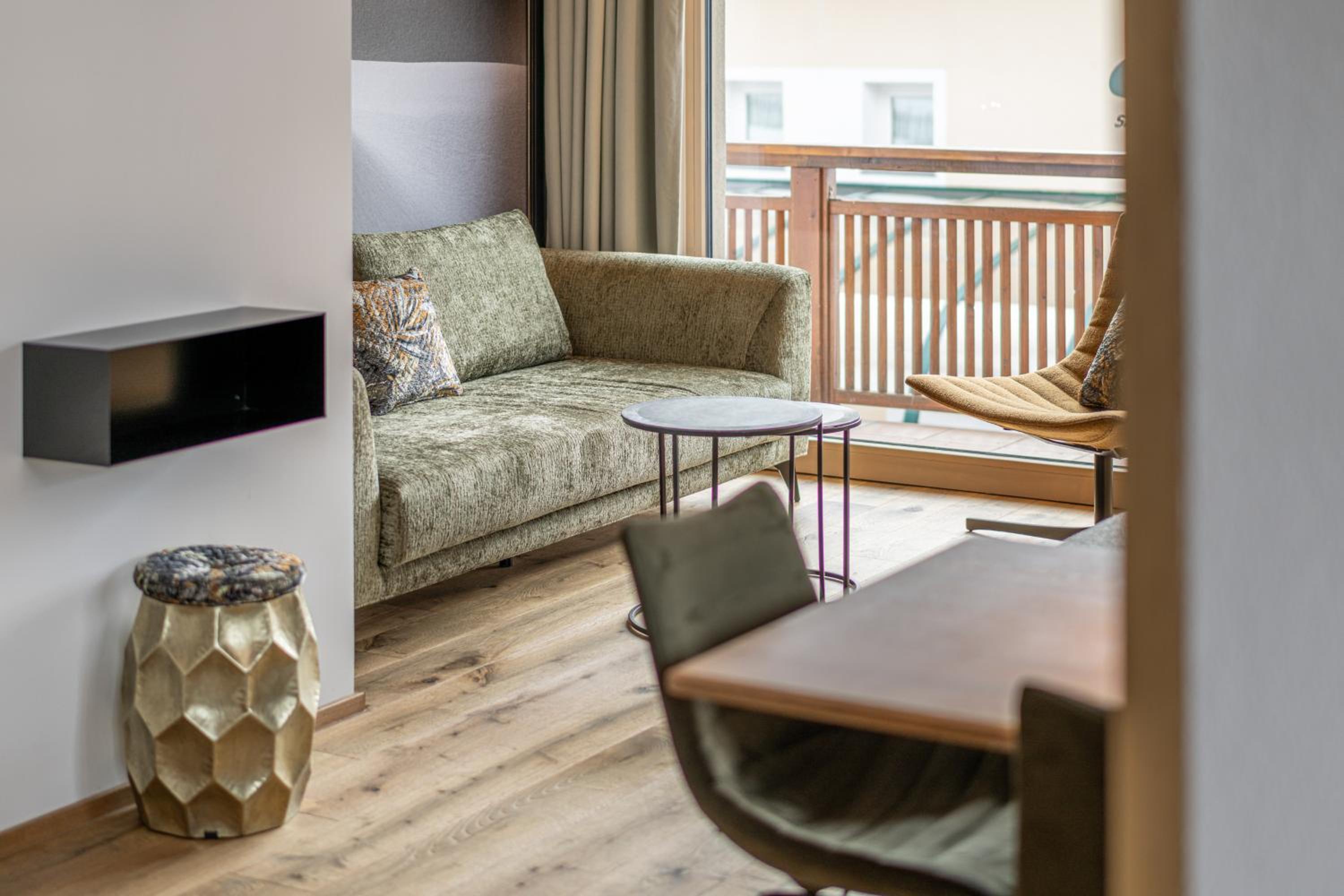 Apartment with Mountain View photo 3