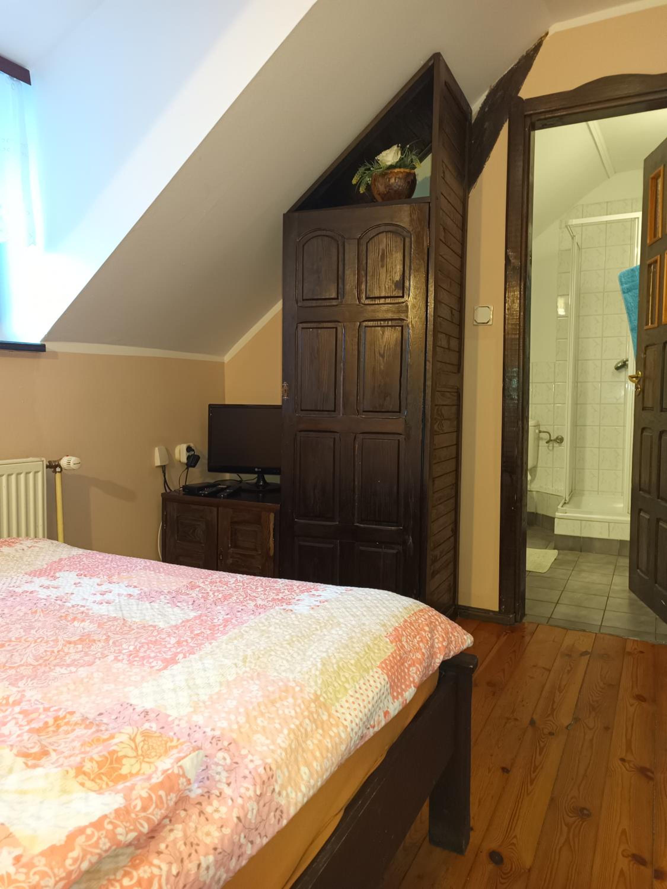 Small Double Room - Photo 4