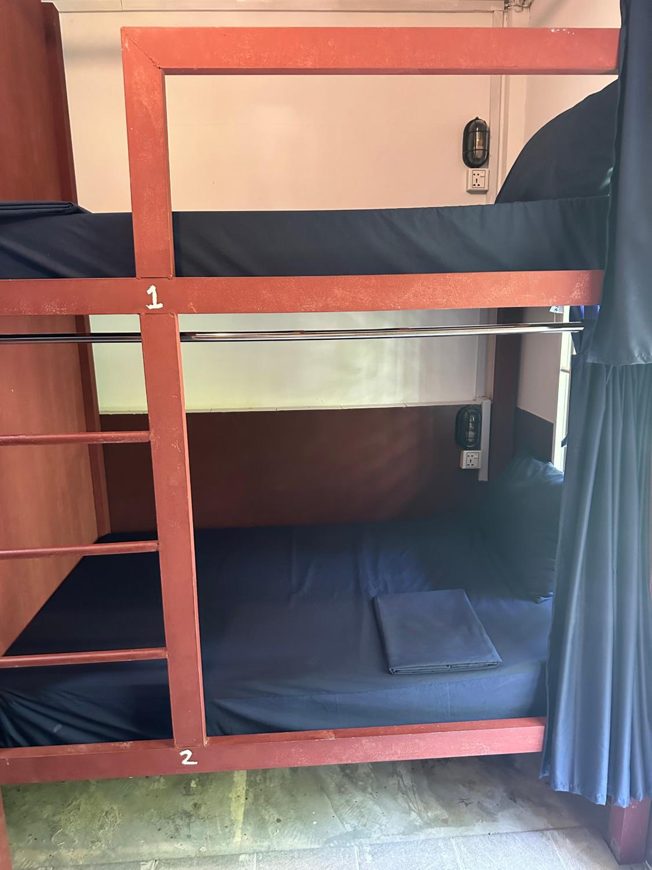 Bed in 6-Bed Mixed Dormitory Room photo 3