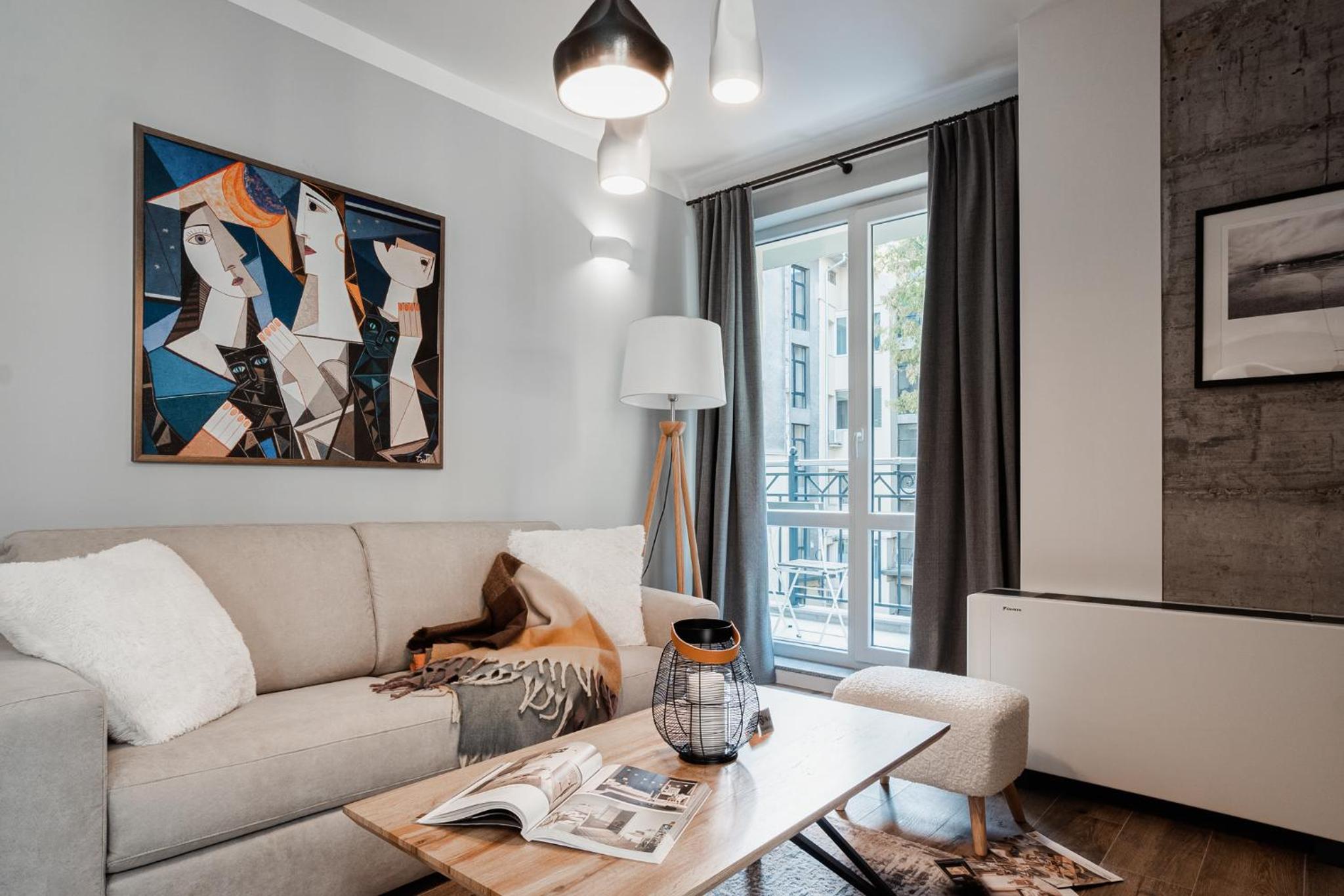 One-Bedroom Apartment
