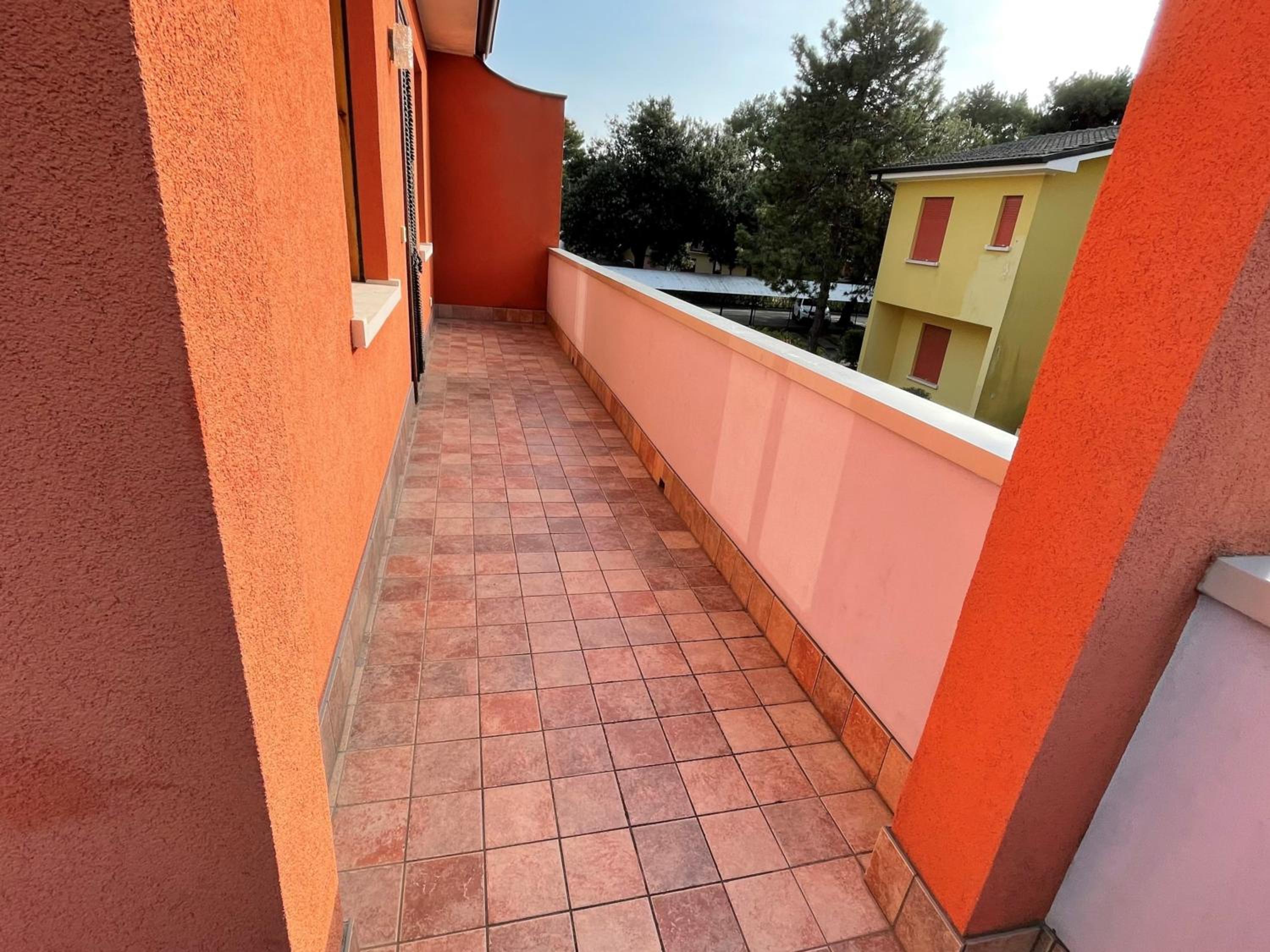 Apartment with Balcony photo 2