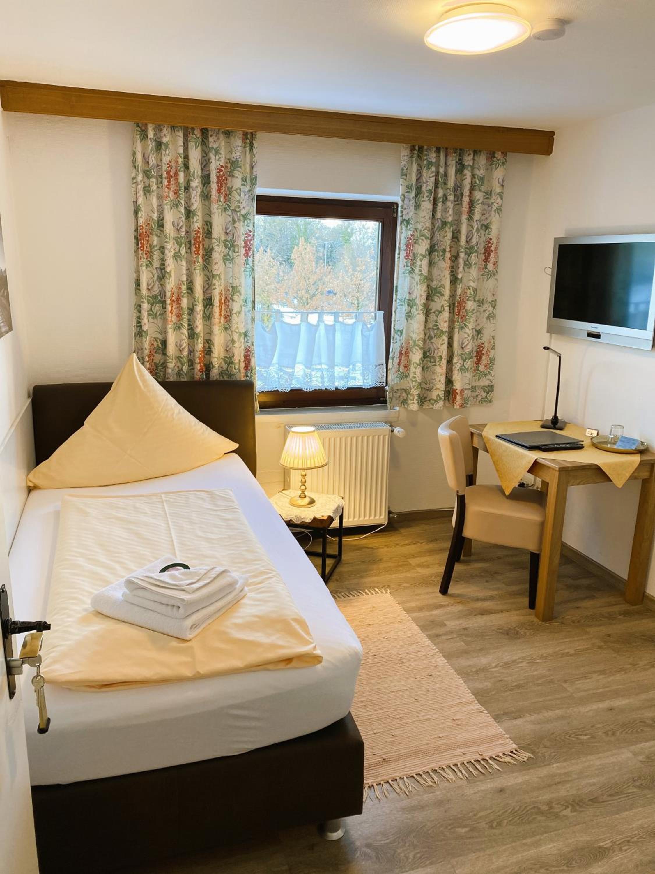 Standard Single Room photo 2
