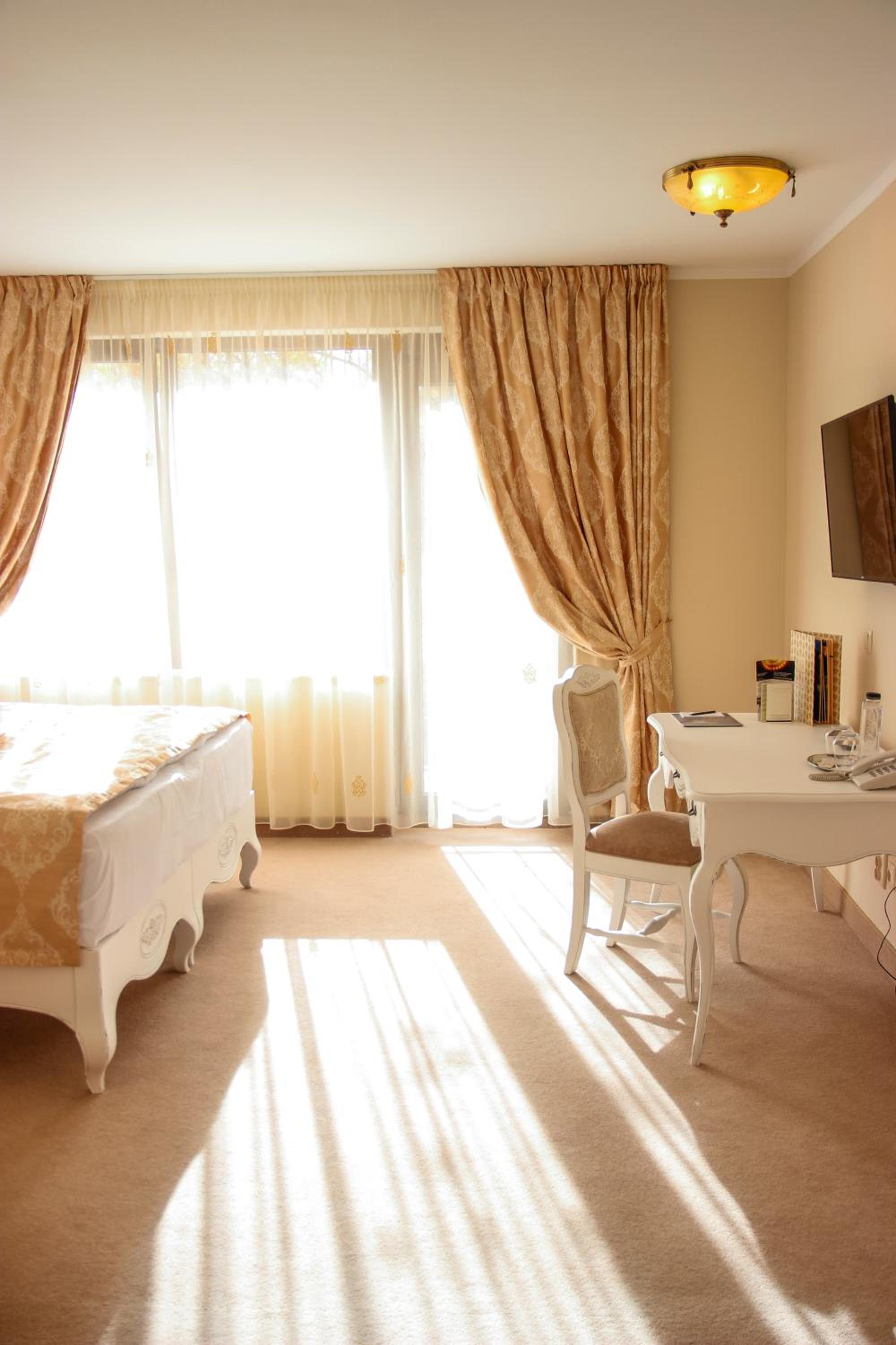 Premium Queen Room with SPA