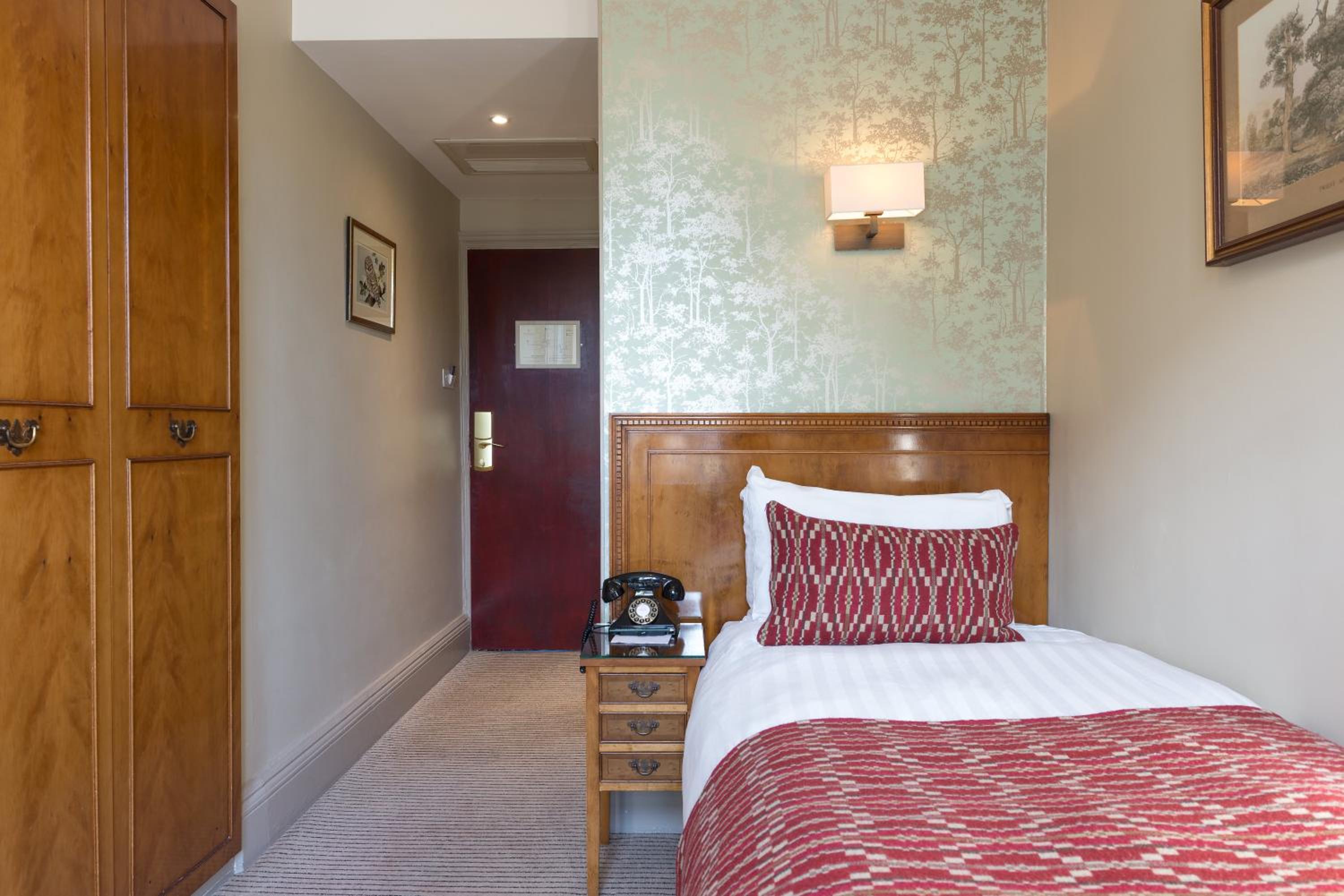 Classic Single Room - Photo 3