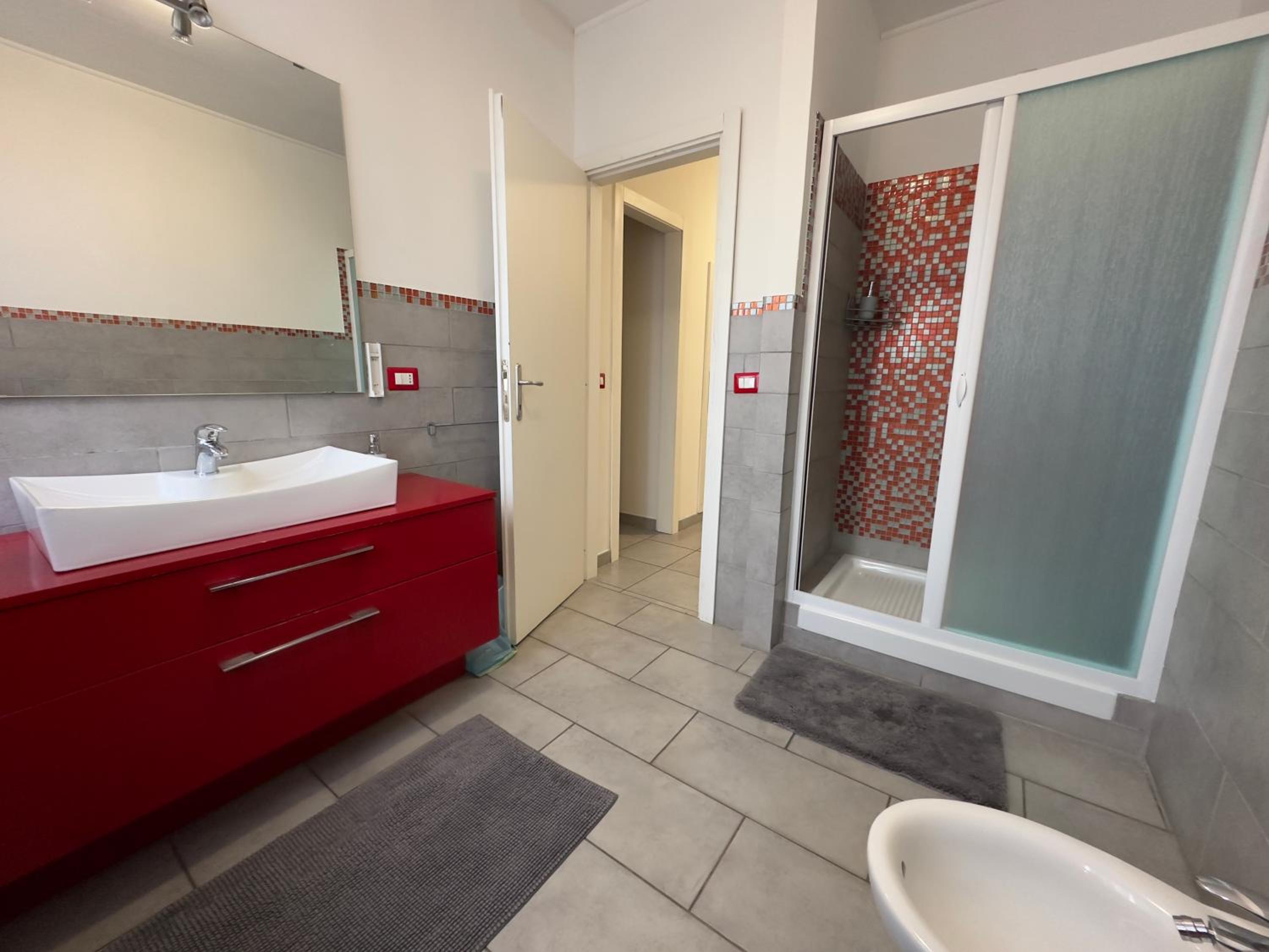 Double Room with Private Bathroom - Photo 7