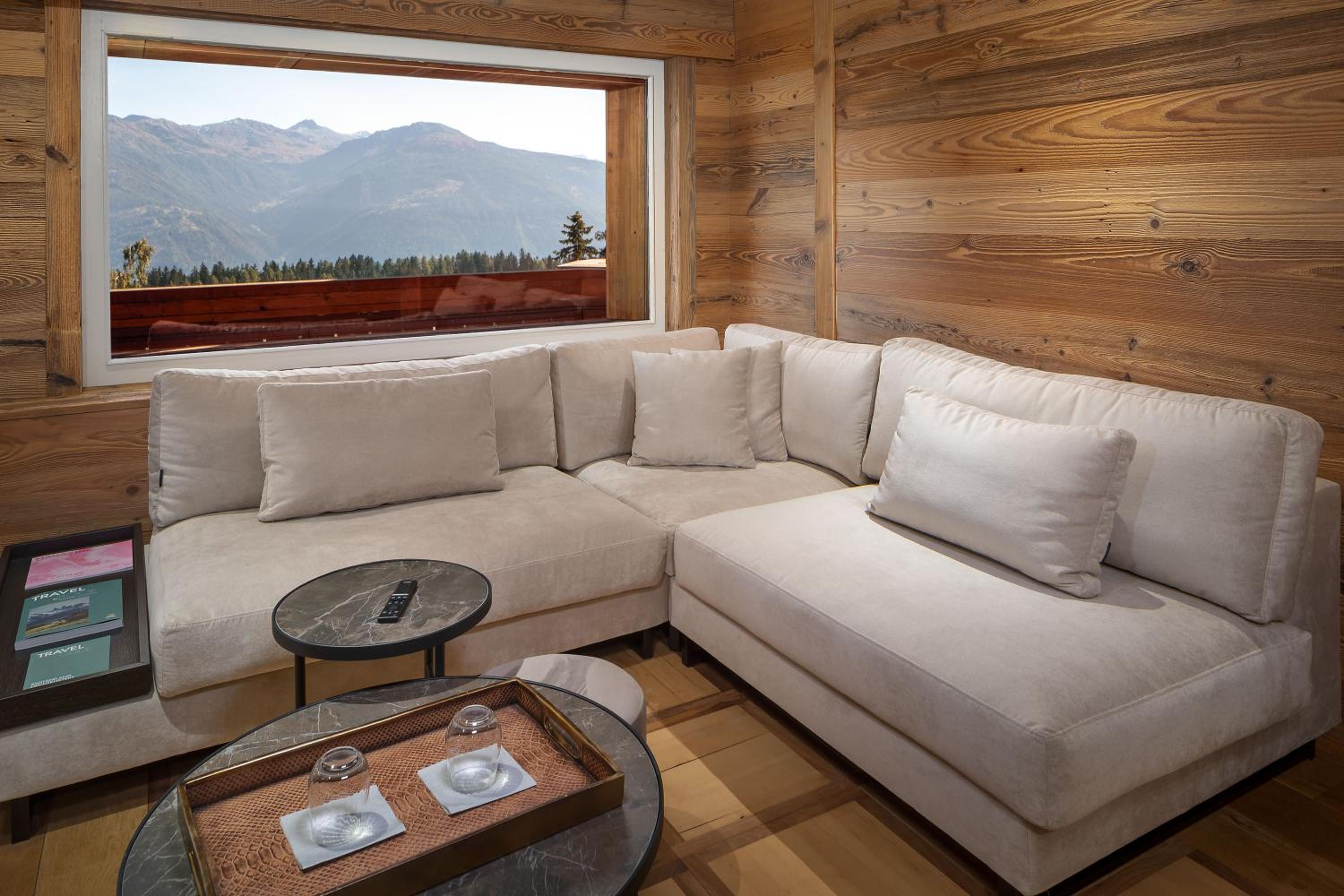 Suite with Mountain View photo 1