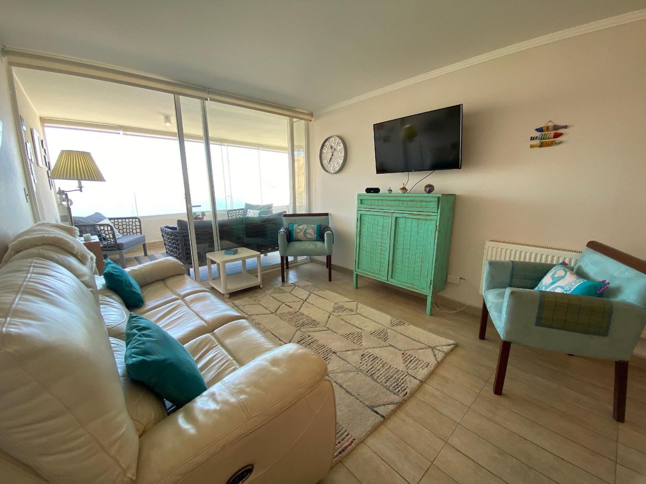 Apartment photo 2