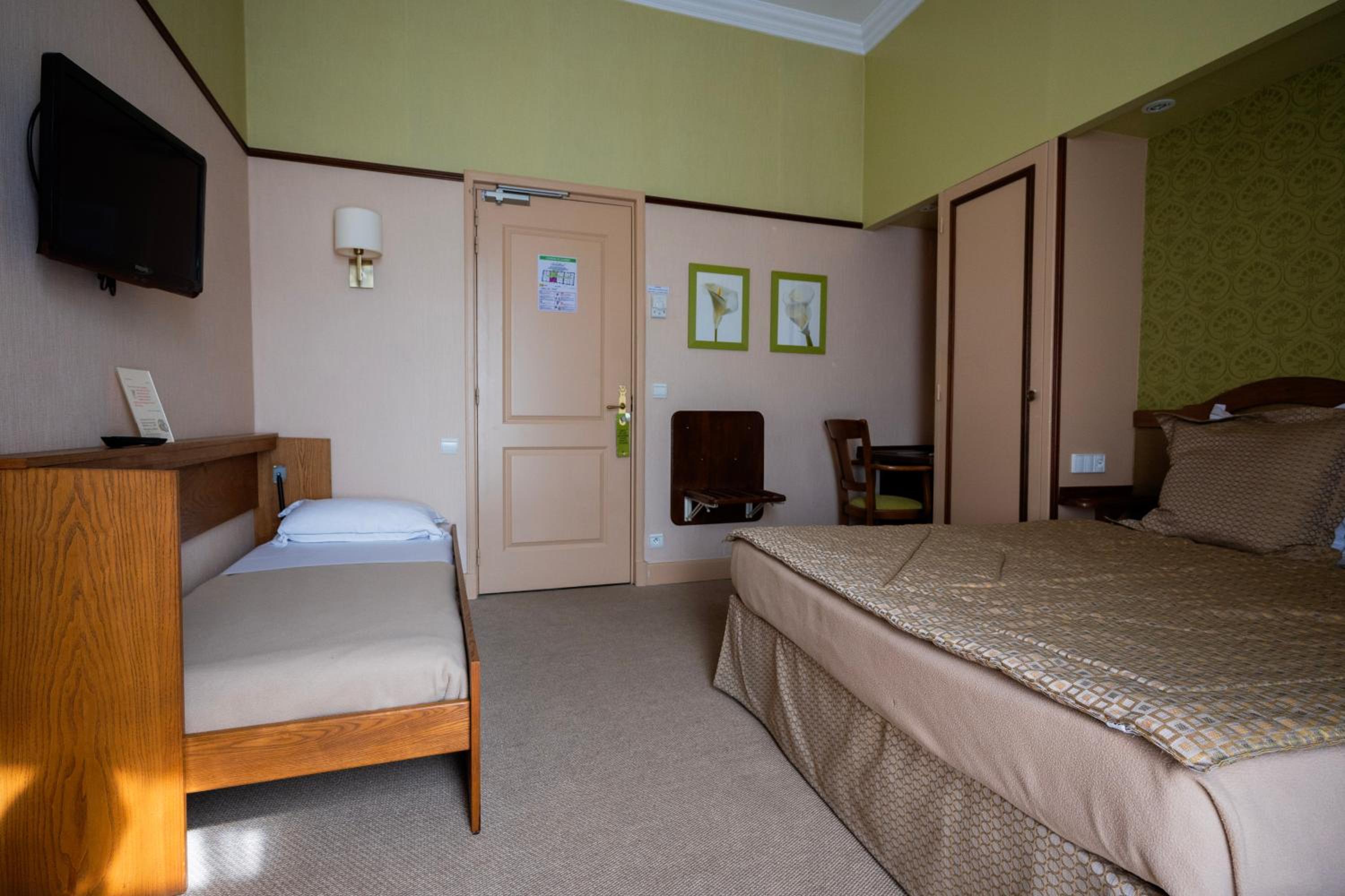 Superior Triple Room