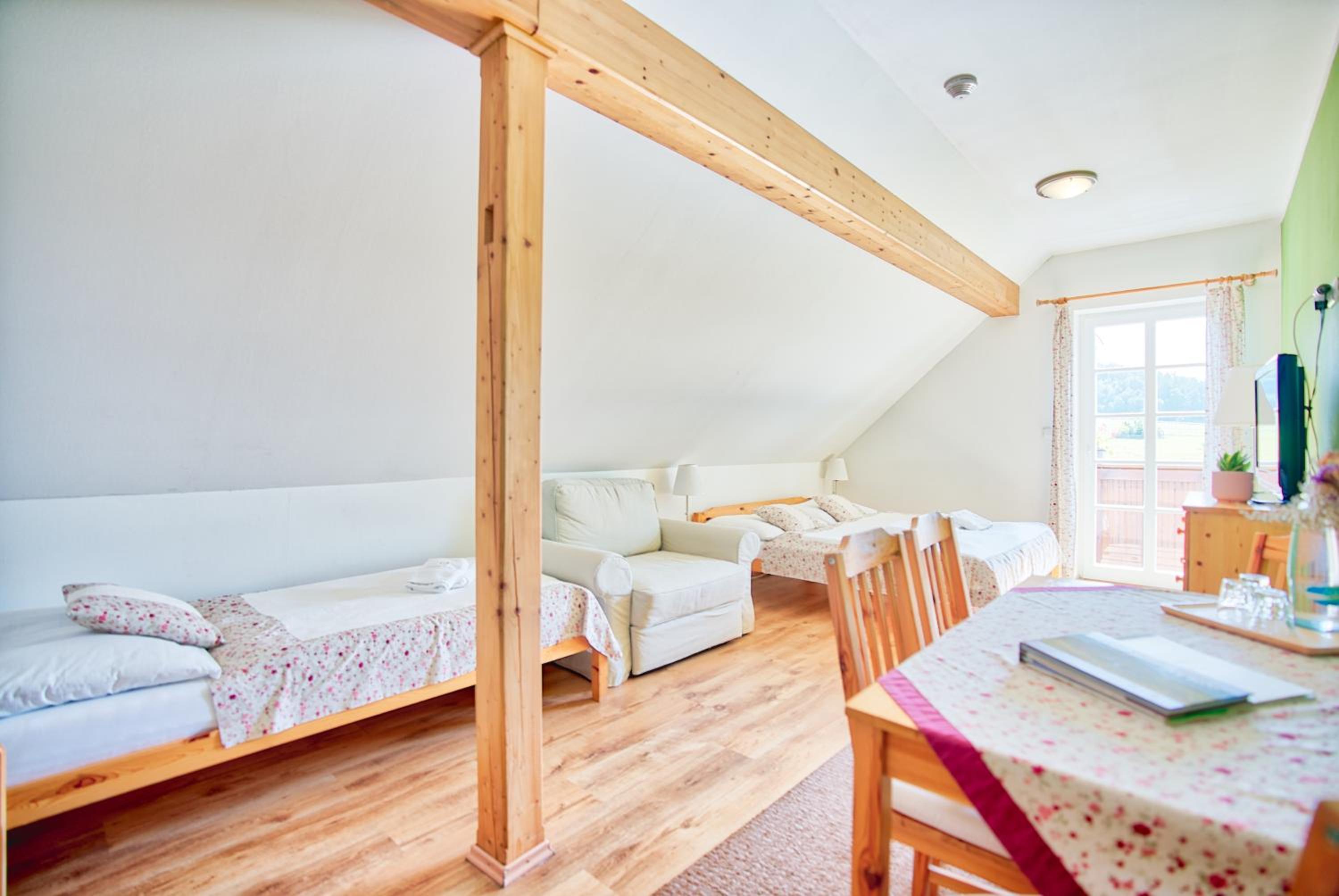 Triple Room - Photo 6