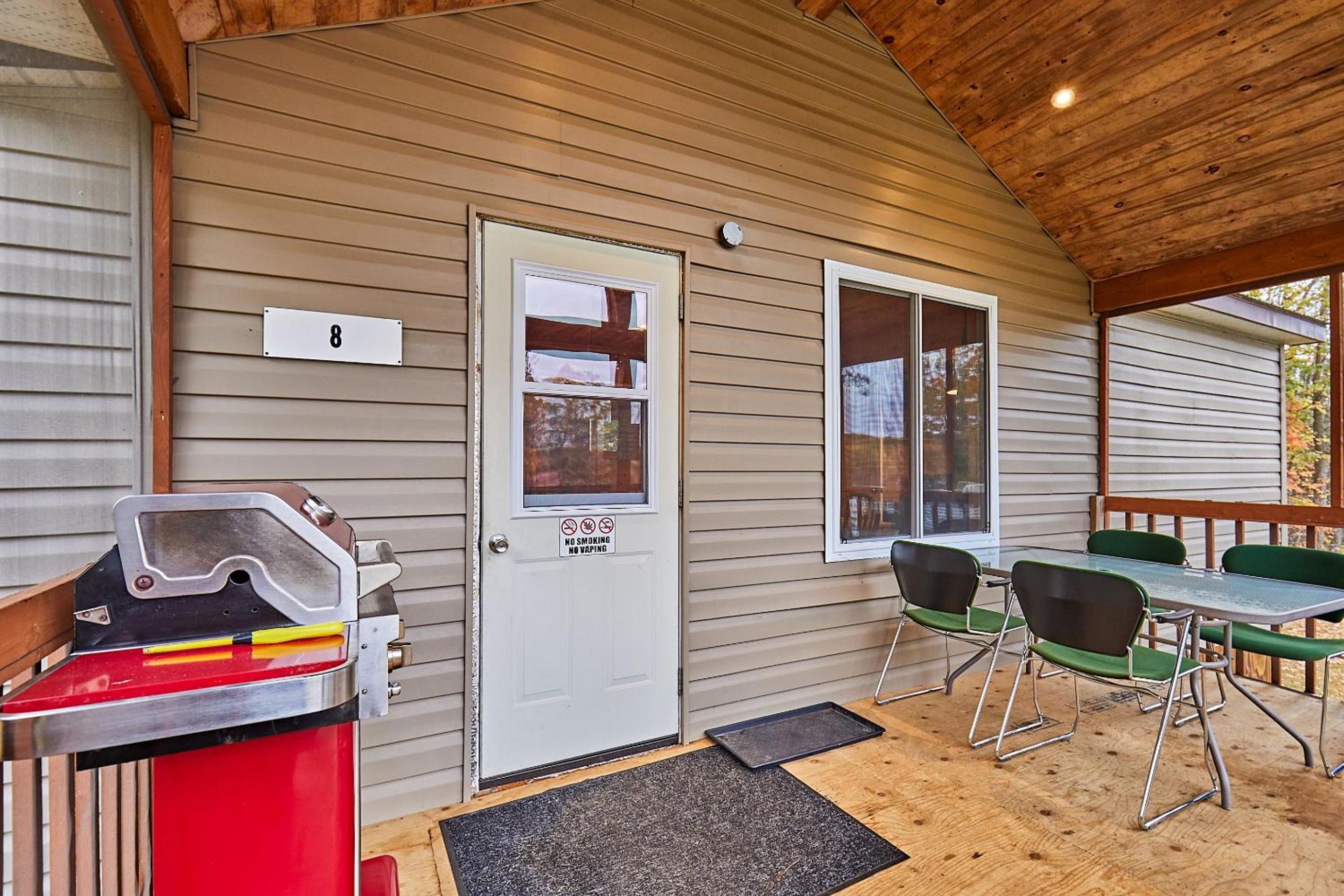 Three-Bedroom Cottage photo 2