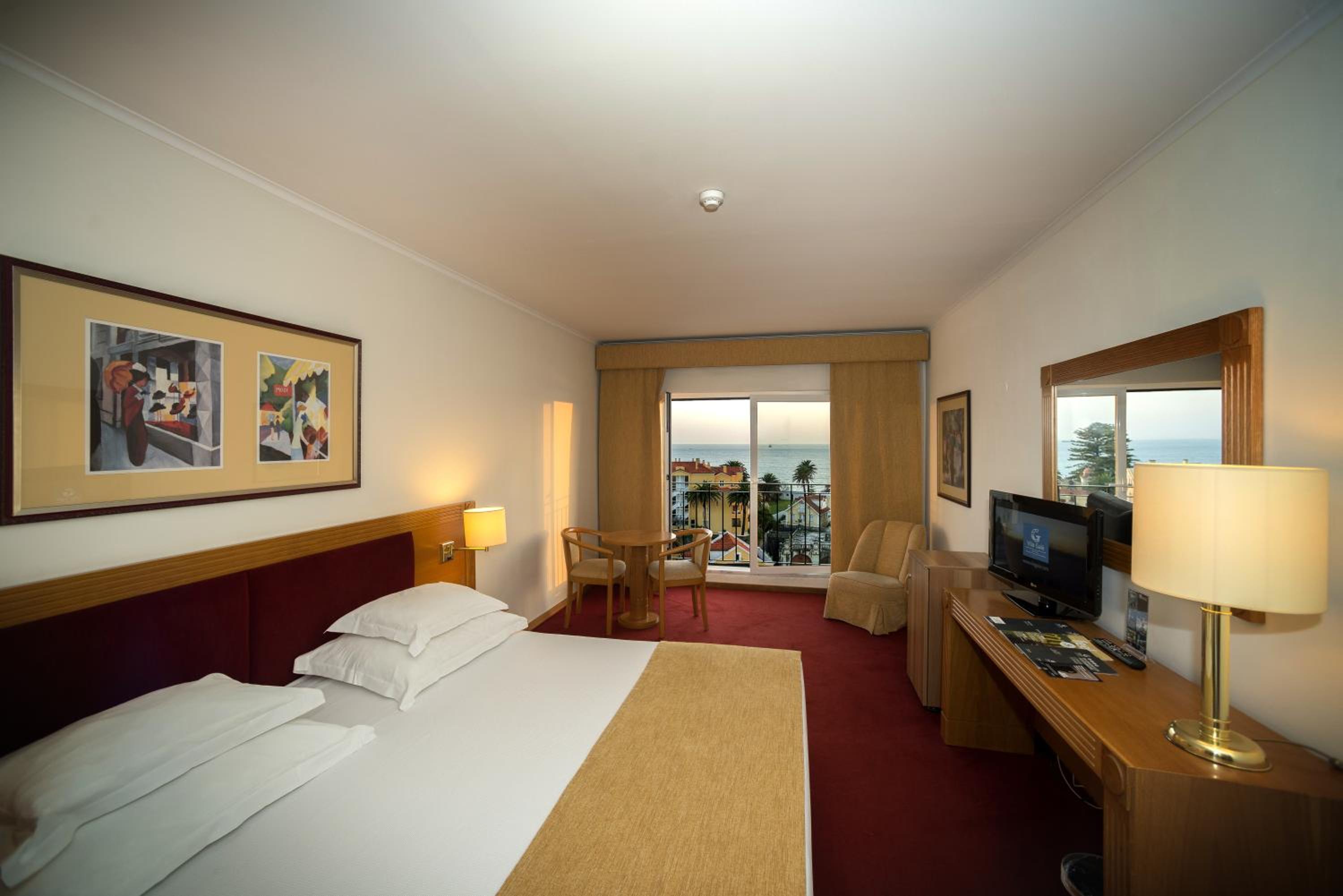 Single Room with Sea View - Photo 6