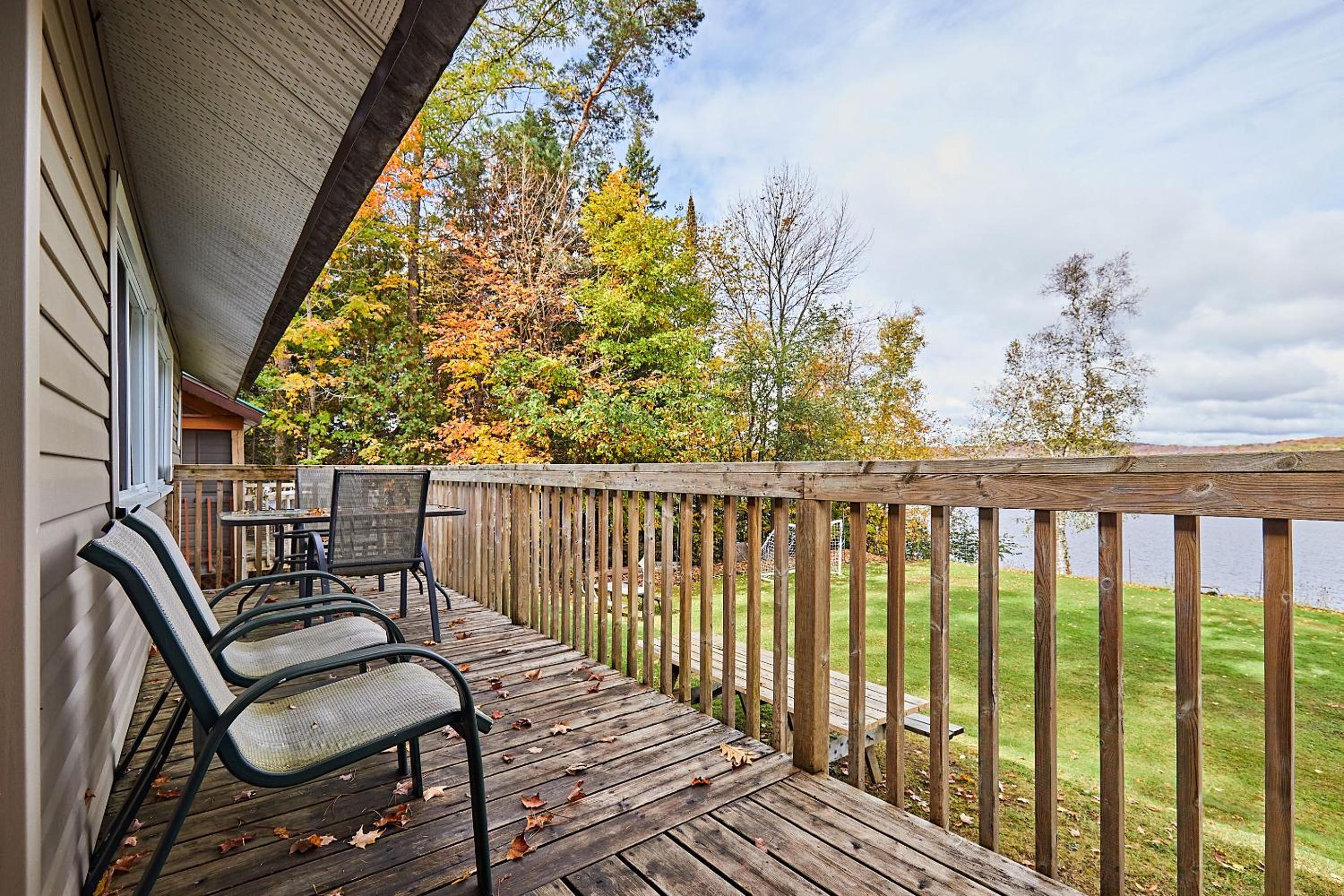Three-Bedroom Cottage photo 2