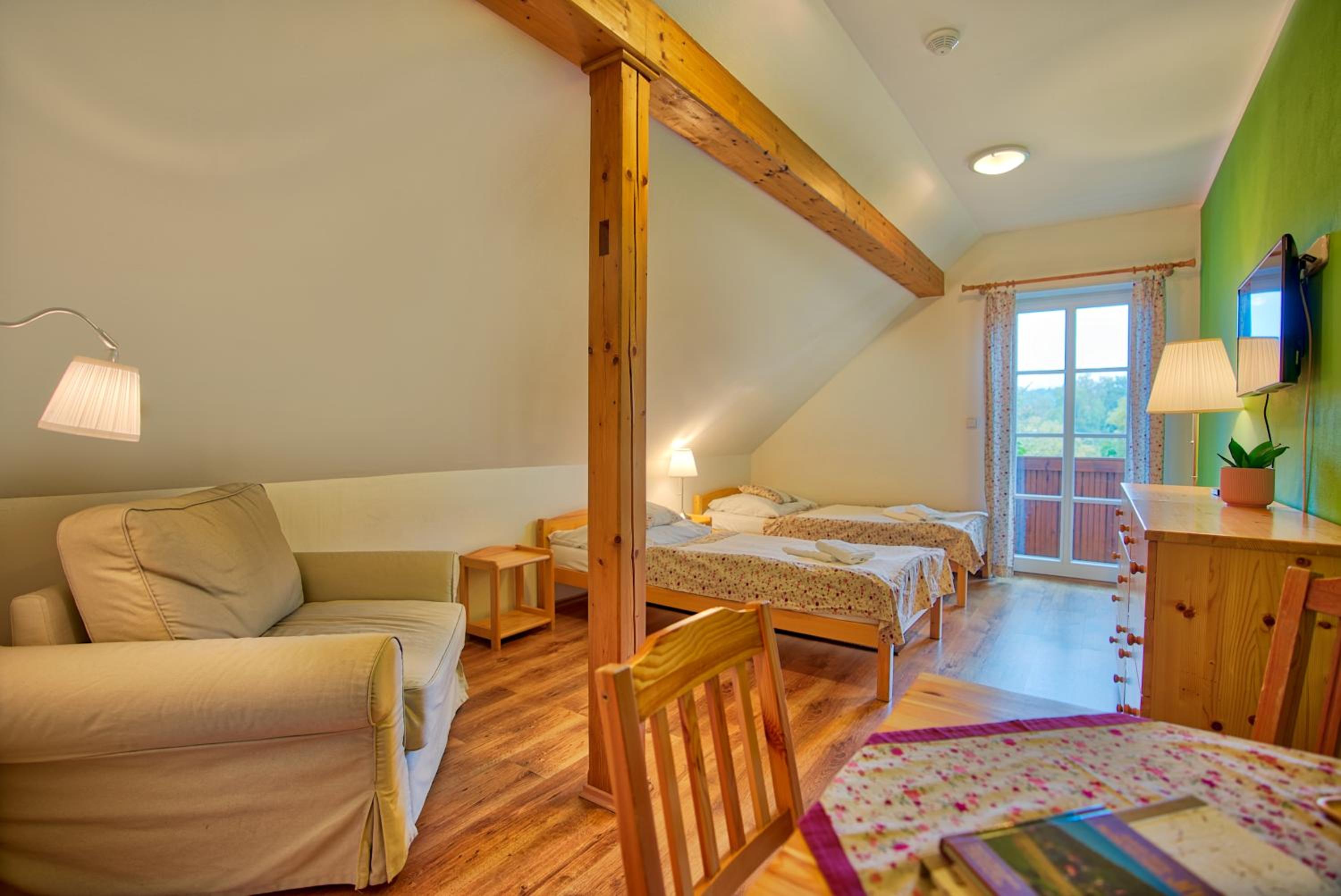 Double or Twin Room - Photo 3