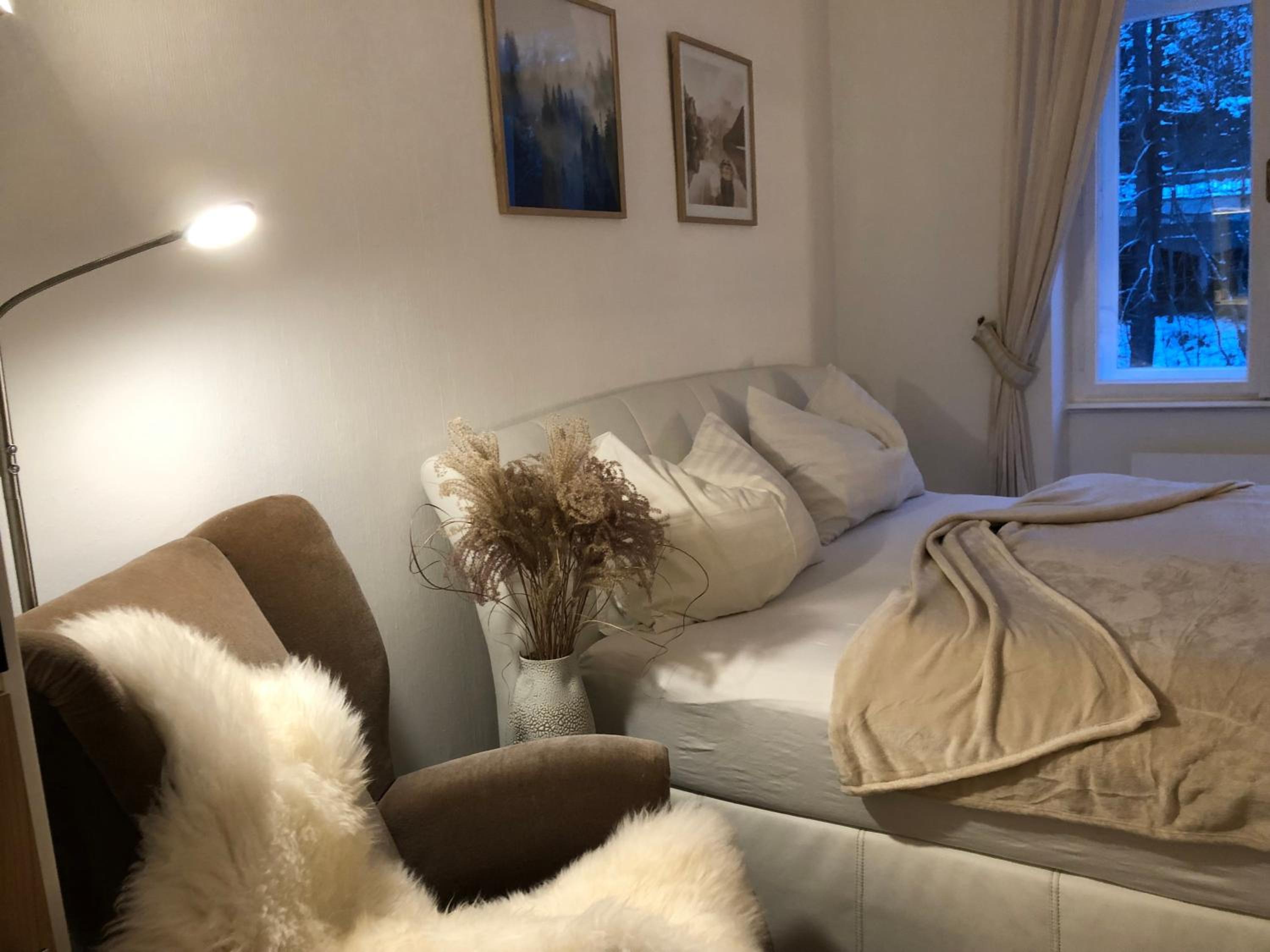One-Bedroom Apartment photo 1