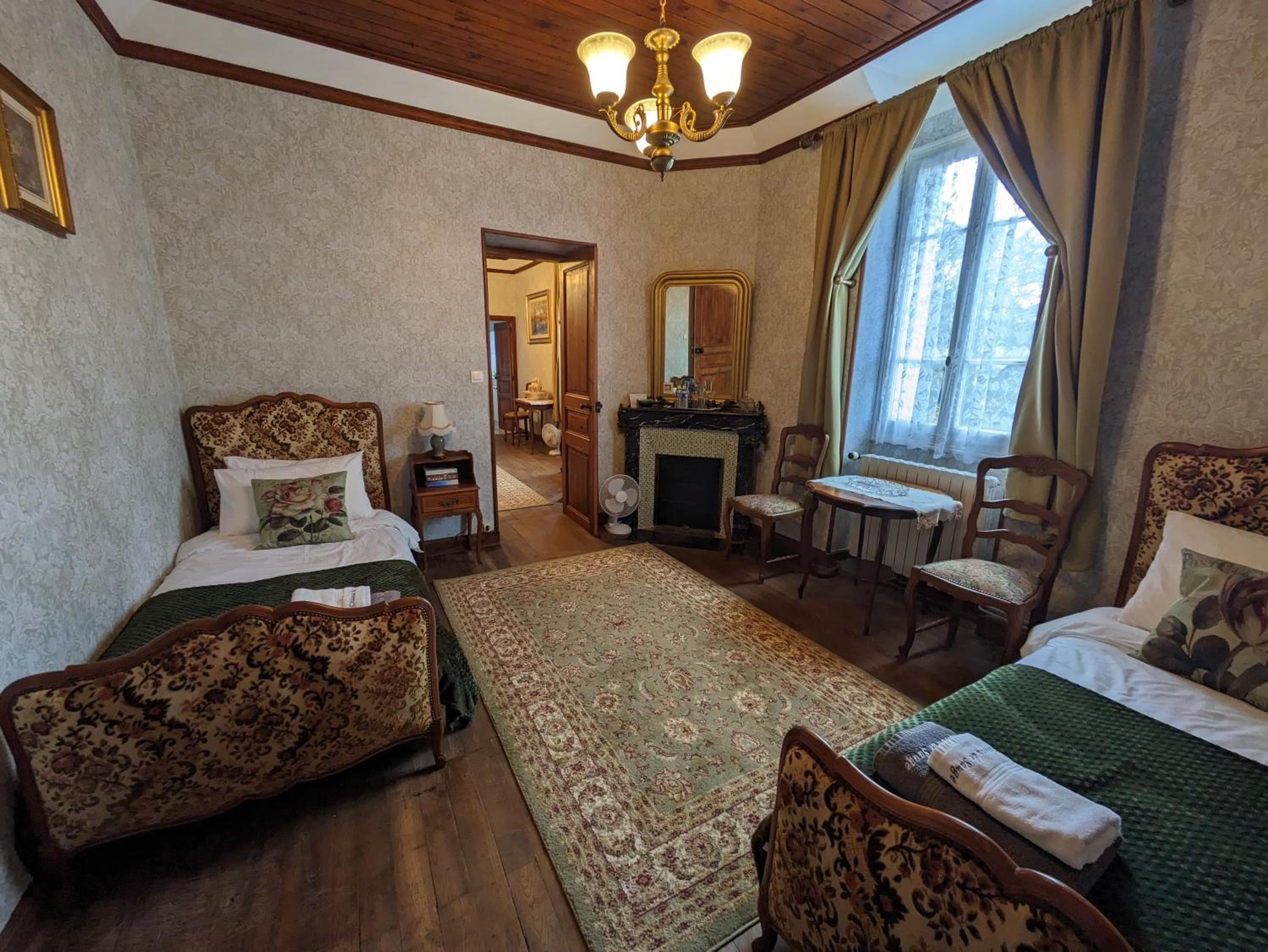 Two-Bedroom Suite photo 3