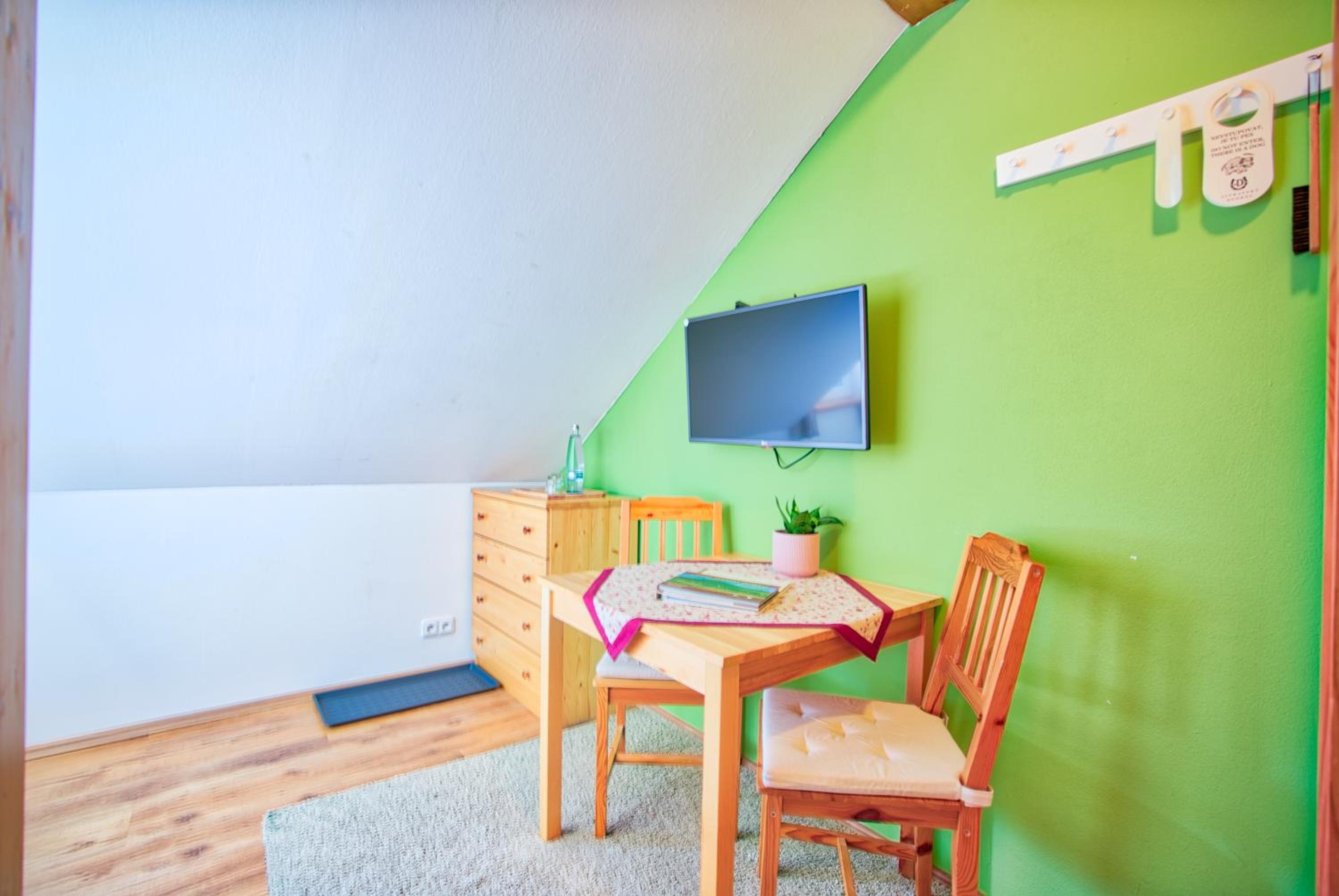 Small Double or Twin Room - Photo 2
