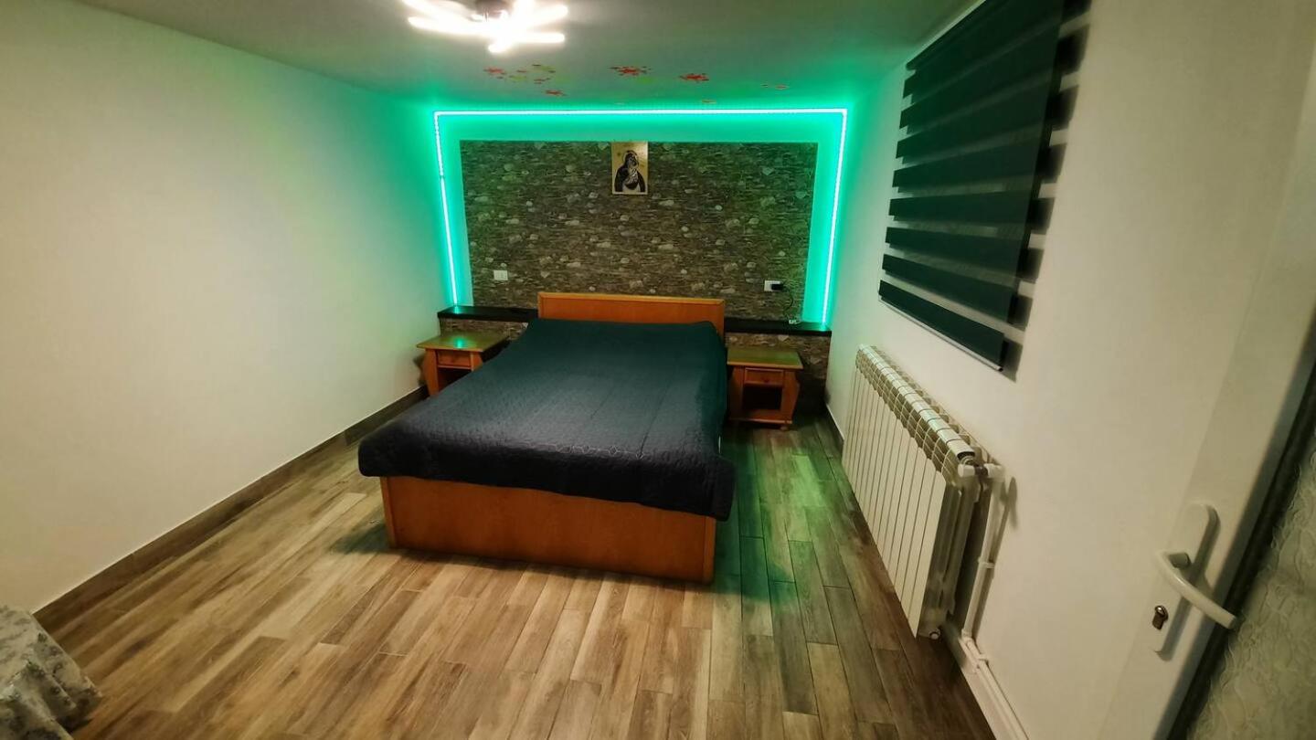 One-Bedroom House - Photo 1